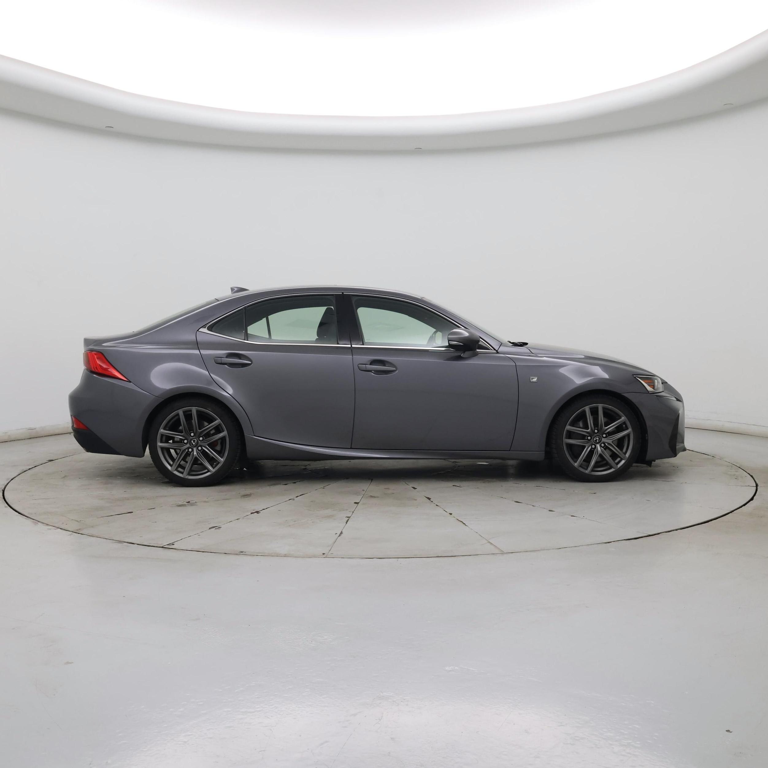 Thumbnail: 2017 Lexus IS - 7