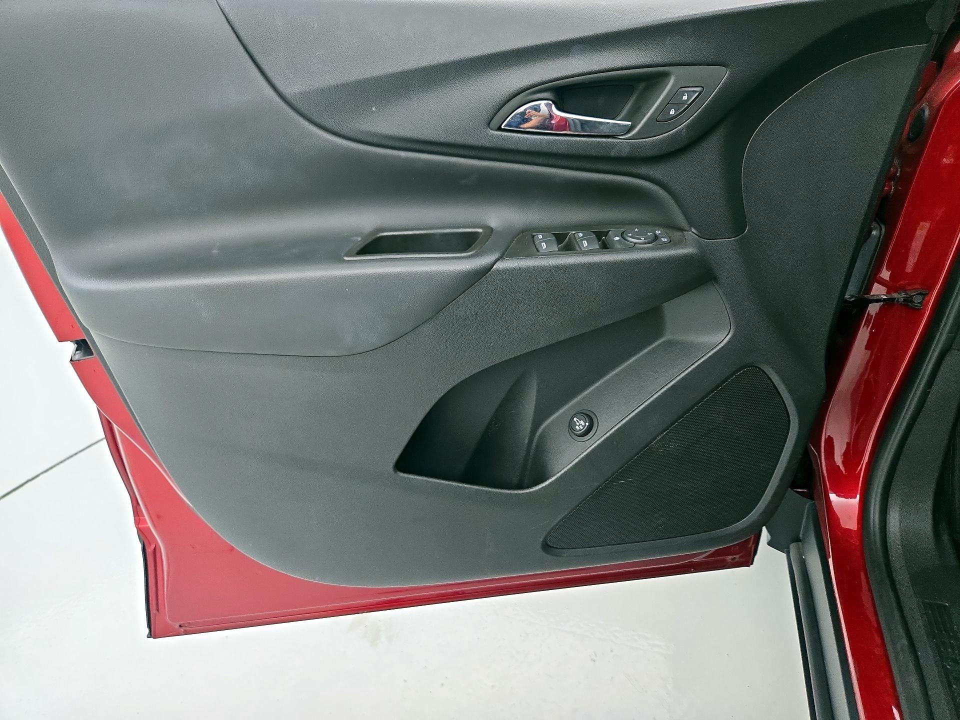 Thumbnail: 2023 Chevrolet Equinox - 12