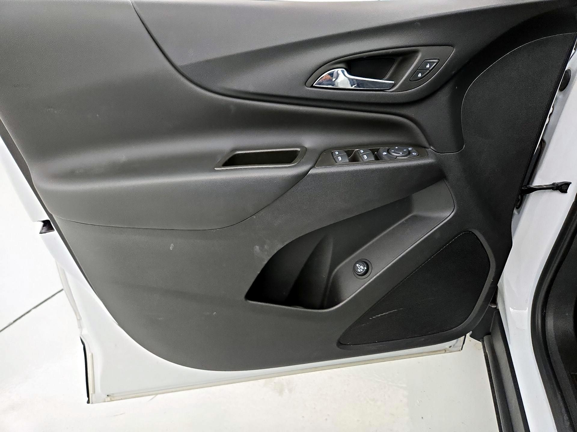 Thumbnail: 2023 Chevrolet Equinox - 12