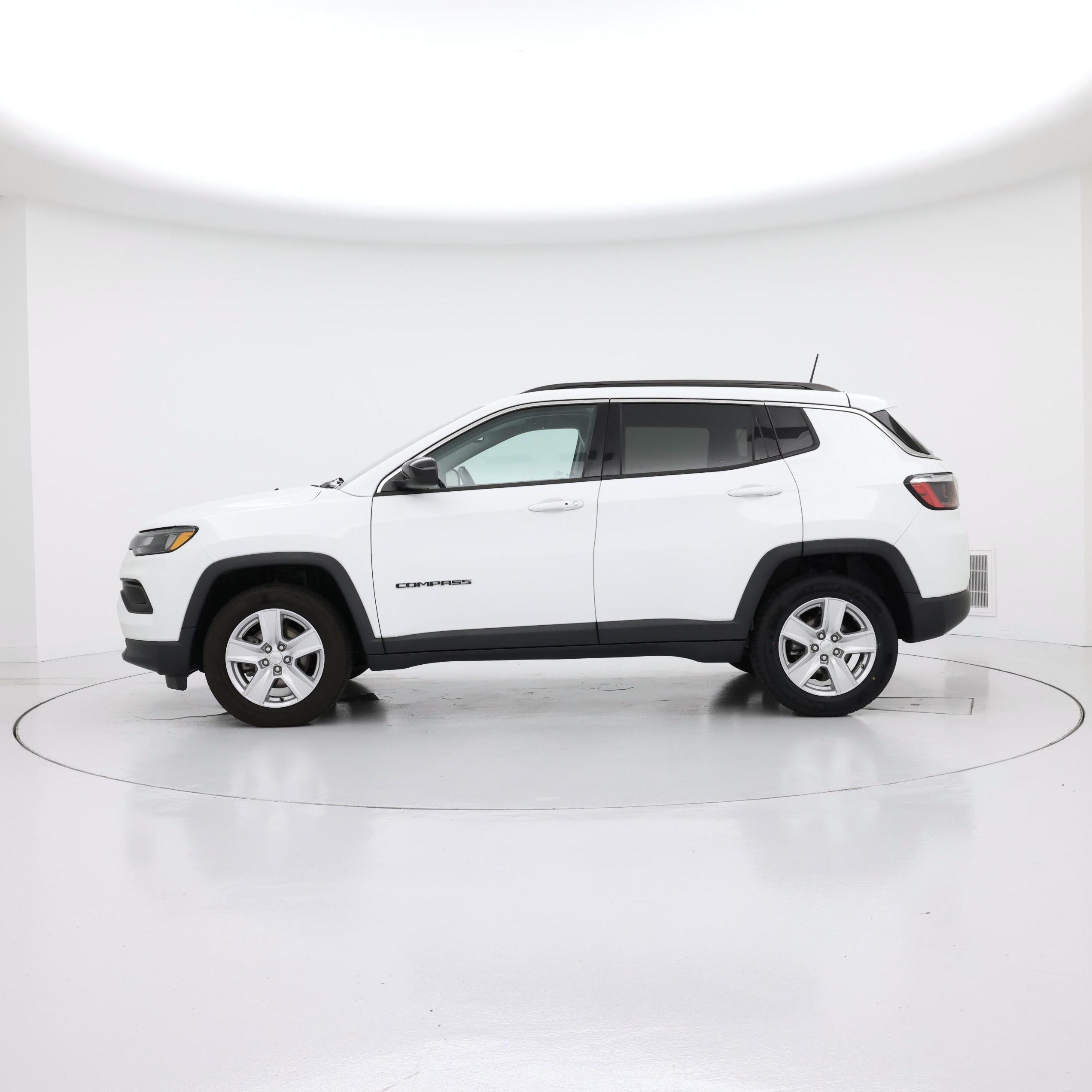 Thumbnail: 2022 Jeep Compass - 3