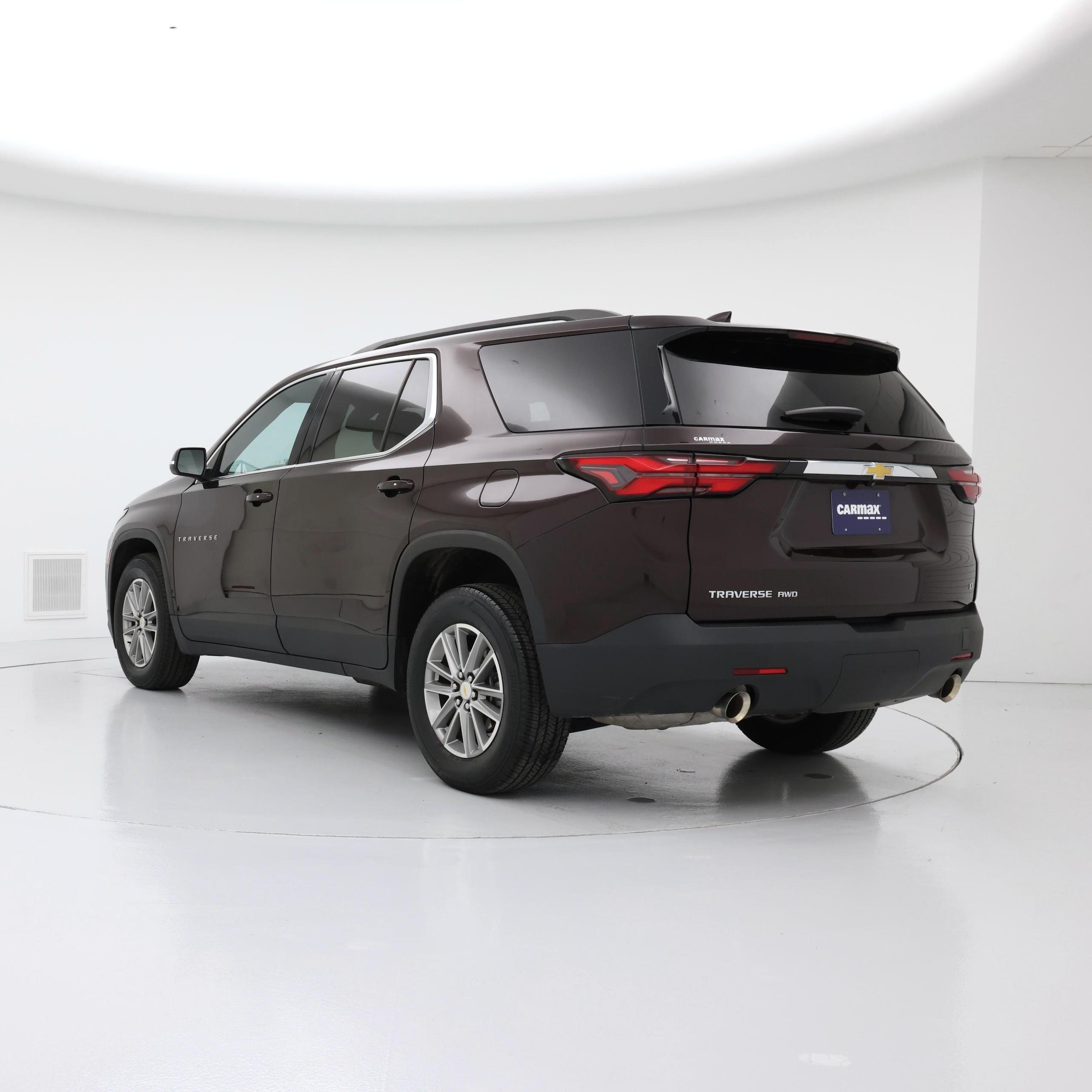 Thumbnail: 2023 Chevrolet Traverse - 2