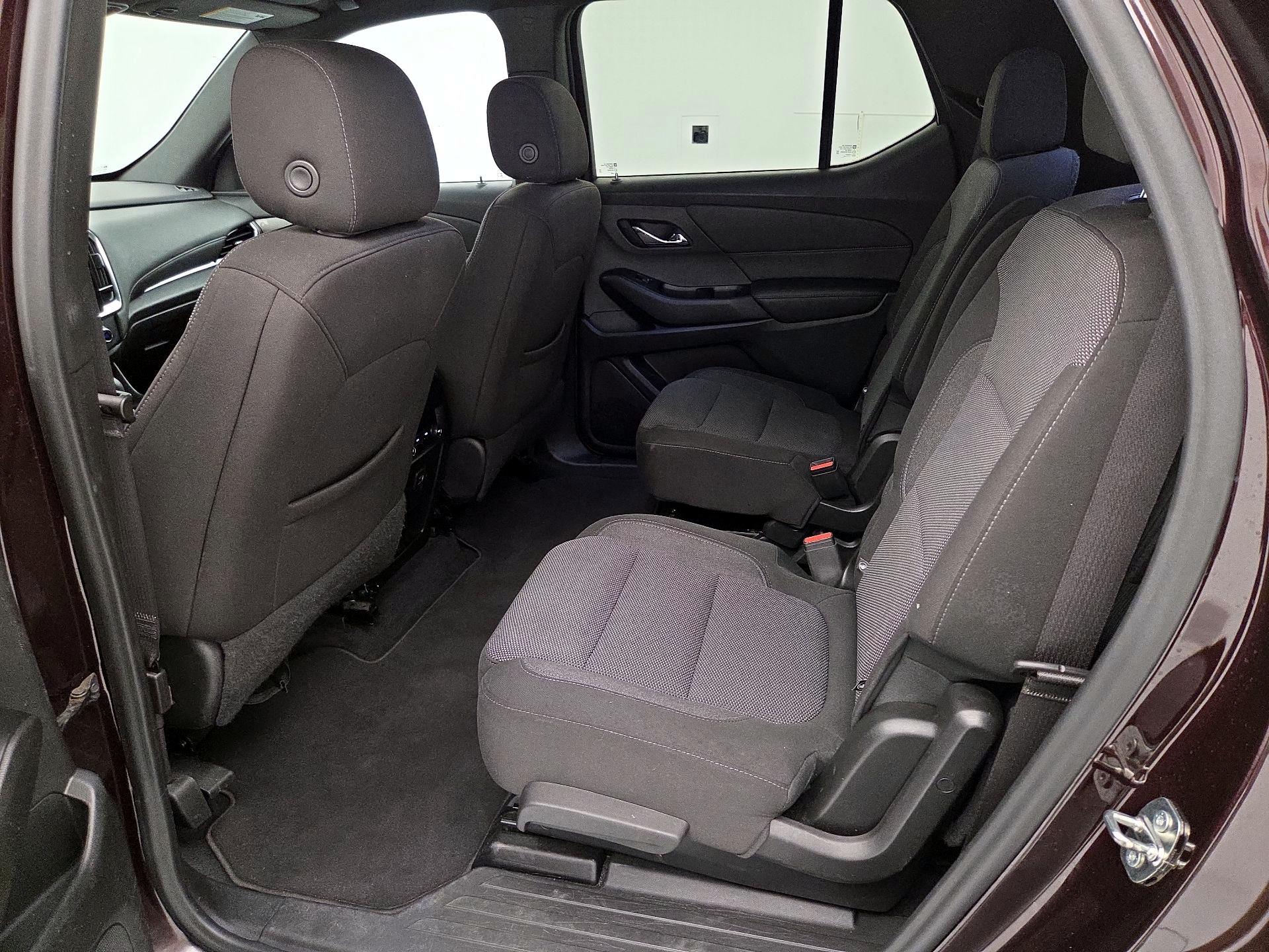 Thumbnail: 2023 Chevrolet Traverse - 19