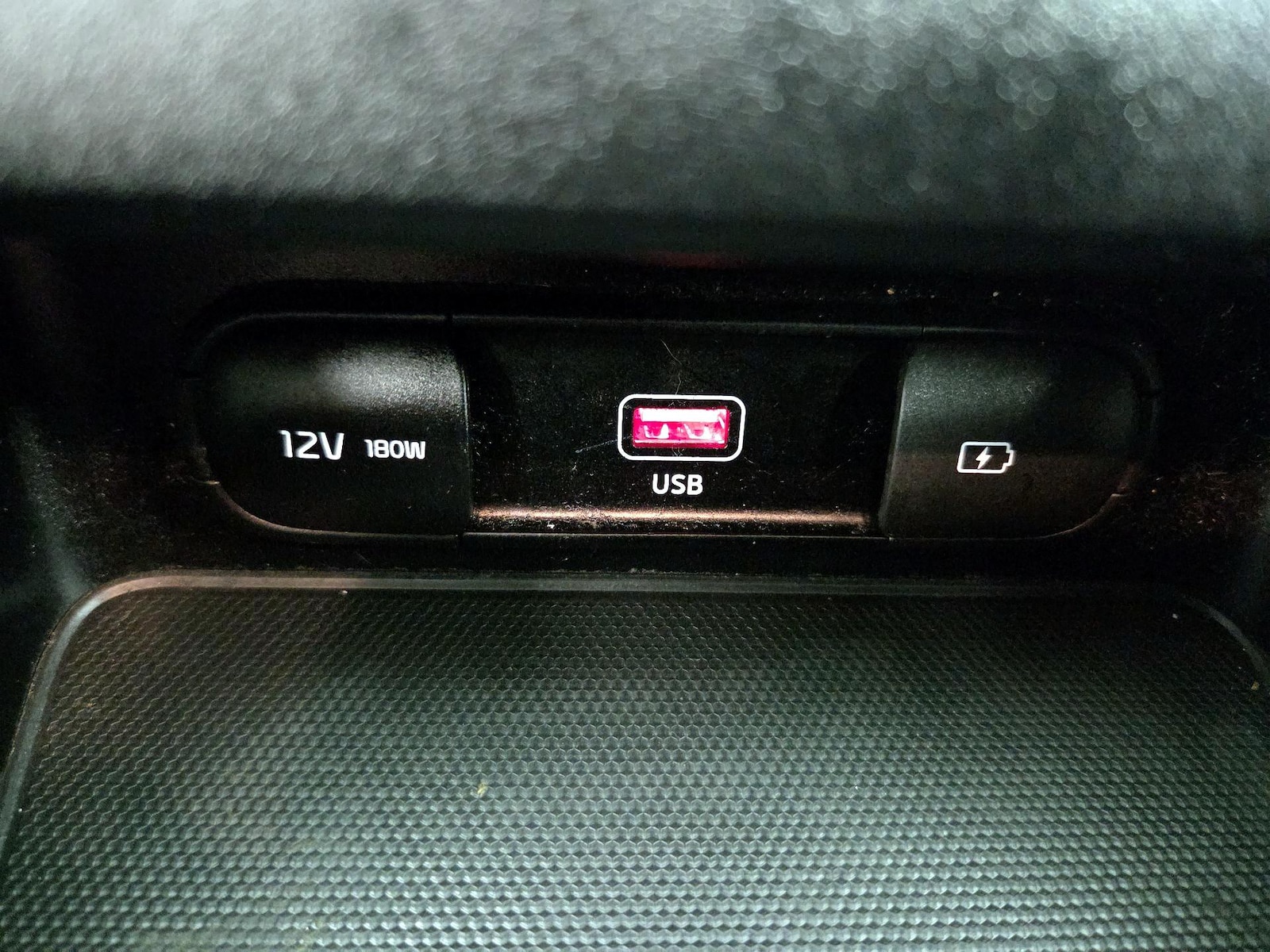 2024 Kia Forte LXS - Photo 19