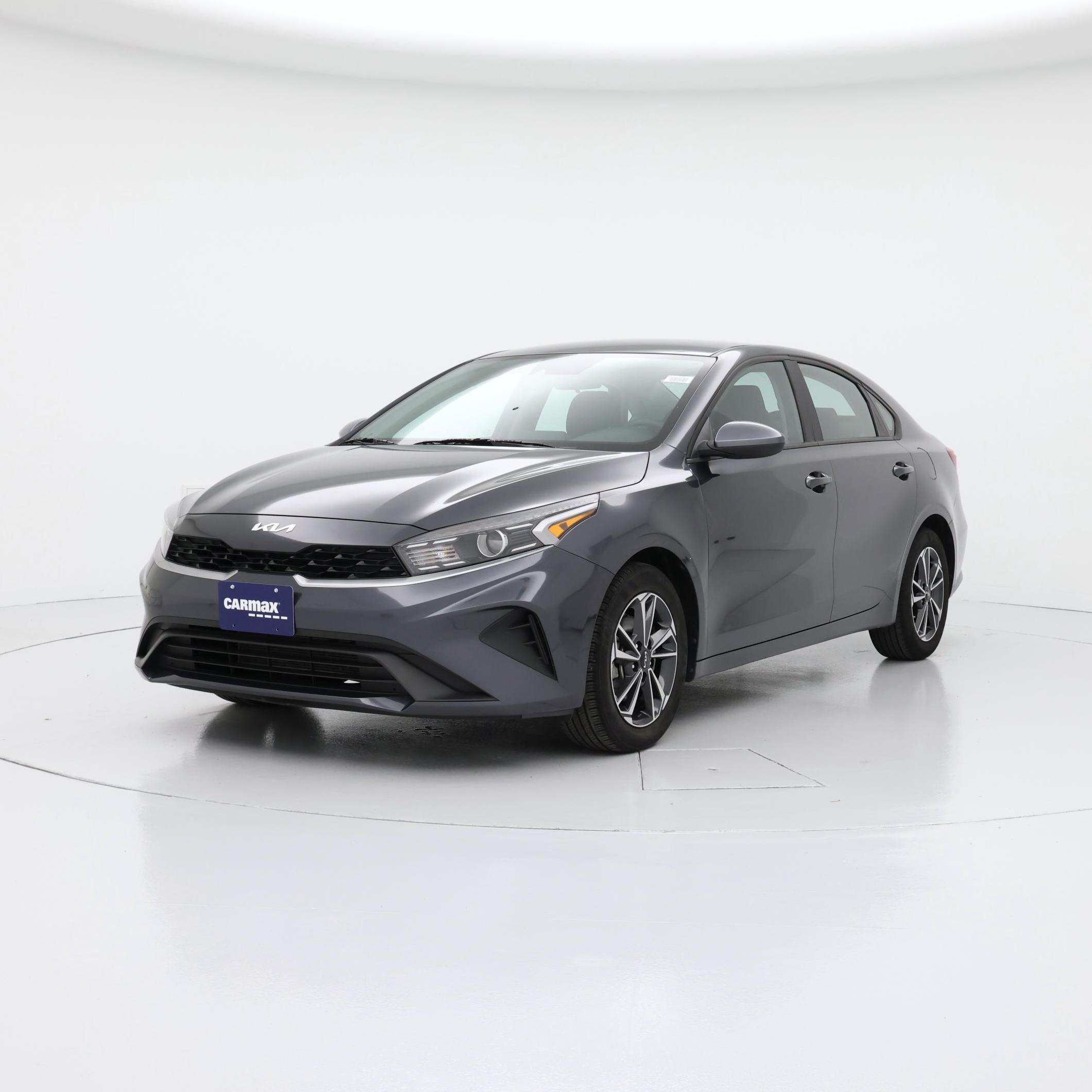 Thumbnail: 2024 Kia Forte - 4