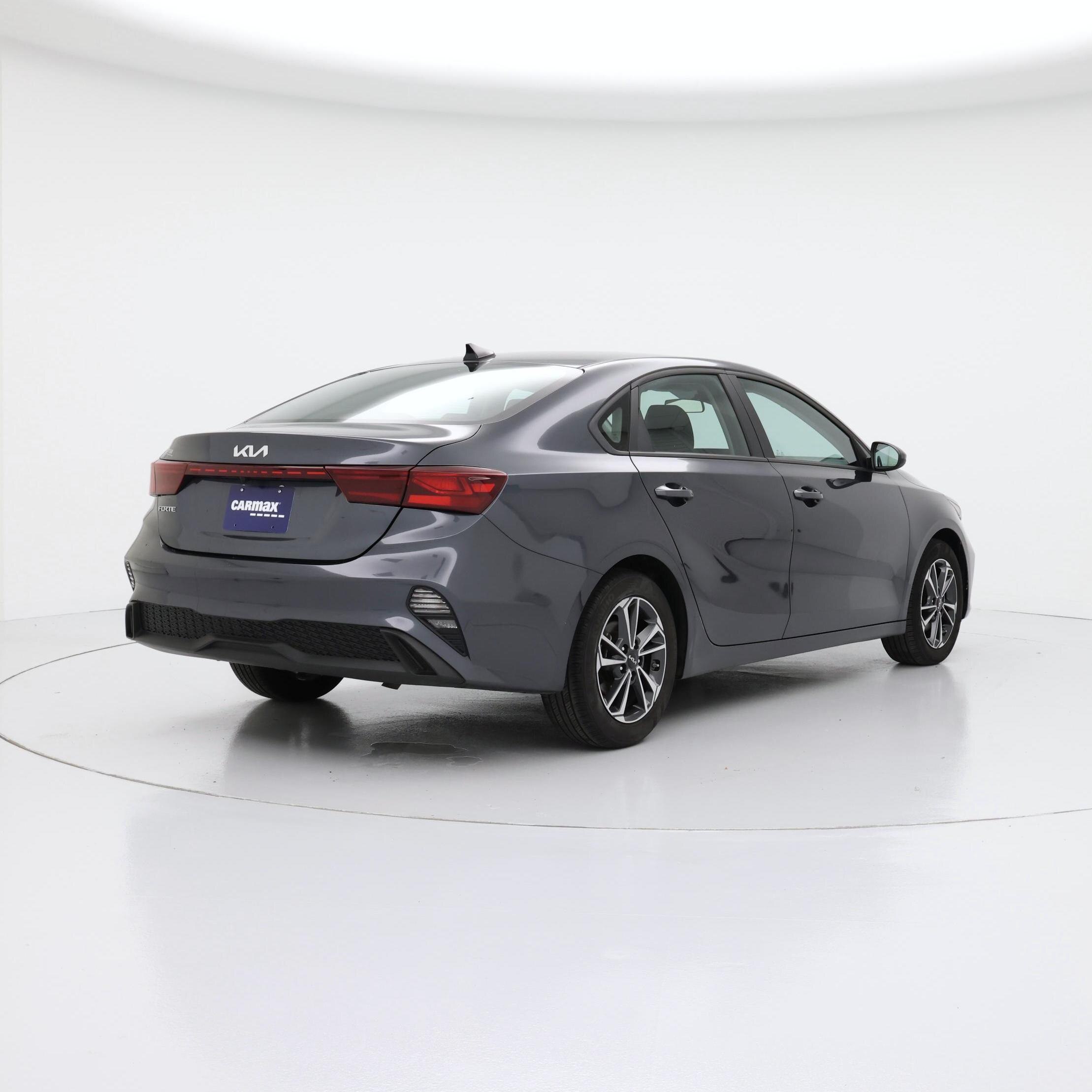 Thumbnail: 2024 Kia Forte - 8