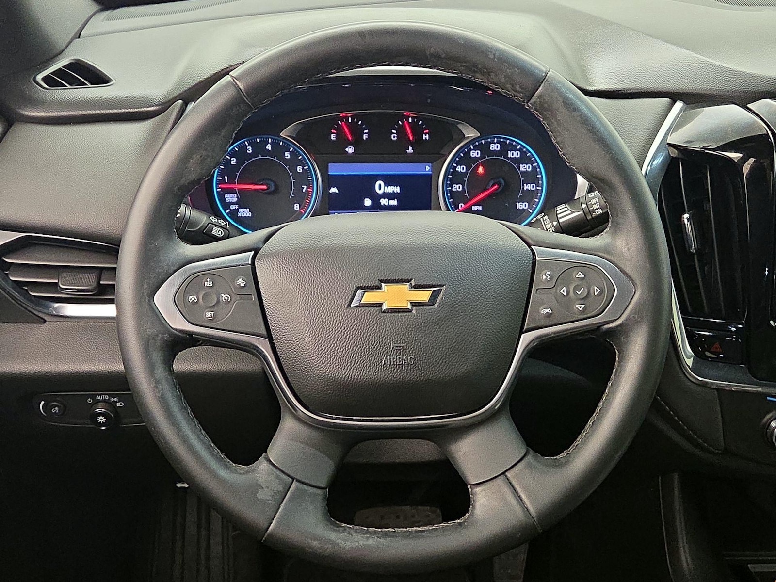 2023 Chevrolet Traverse 1LT - Photo 11