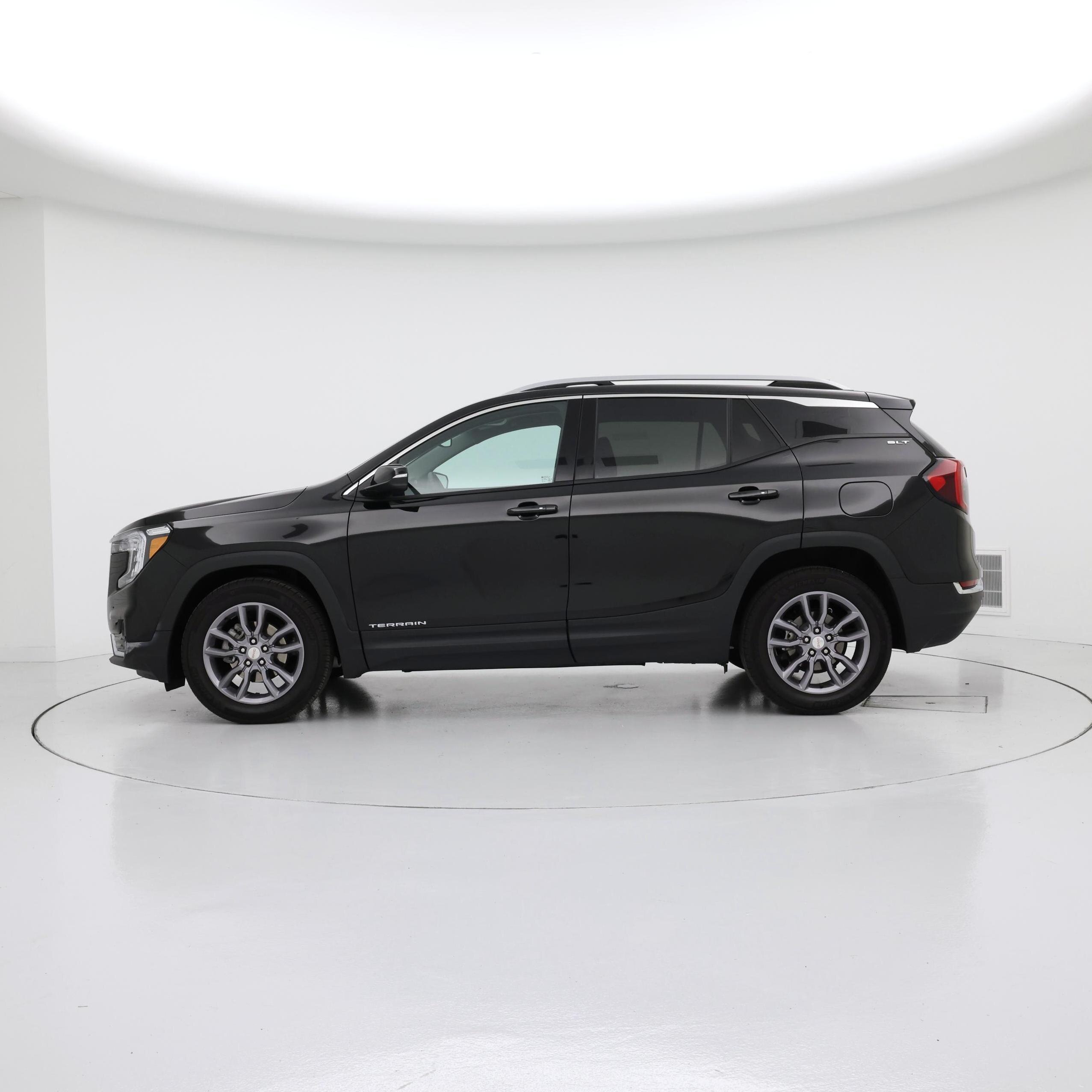 Thumbnail: 2023 GMC Terrain - 3