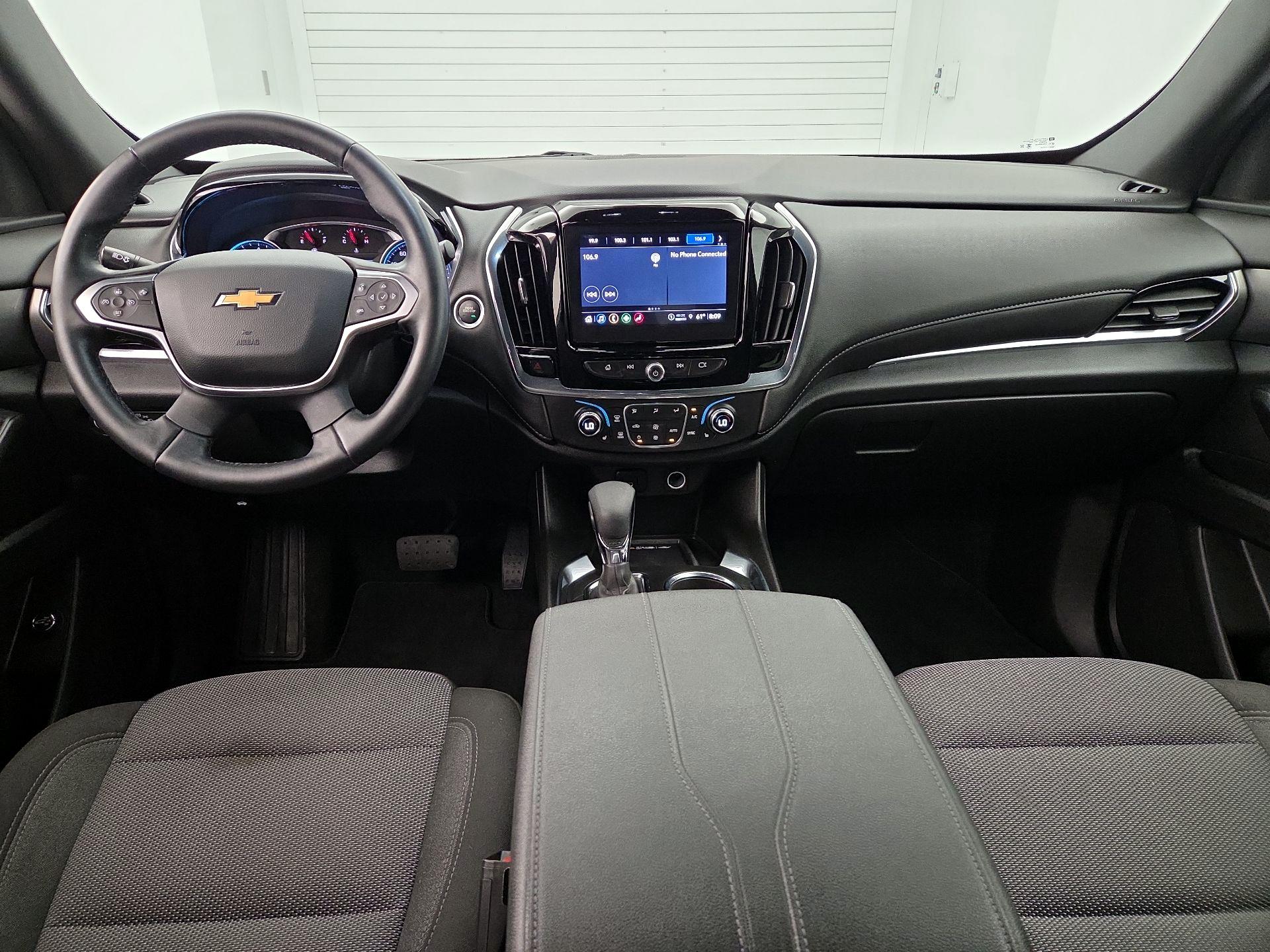 Thumbnail: 2023 Chevrolet Traverse - 9