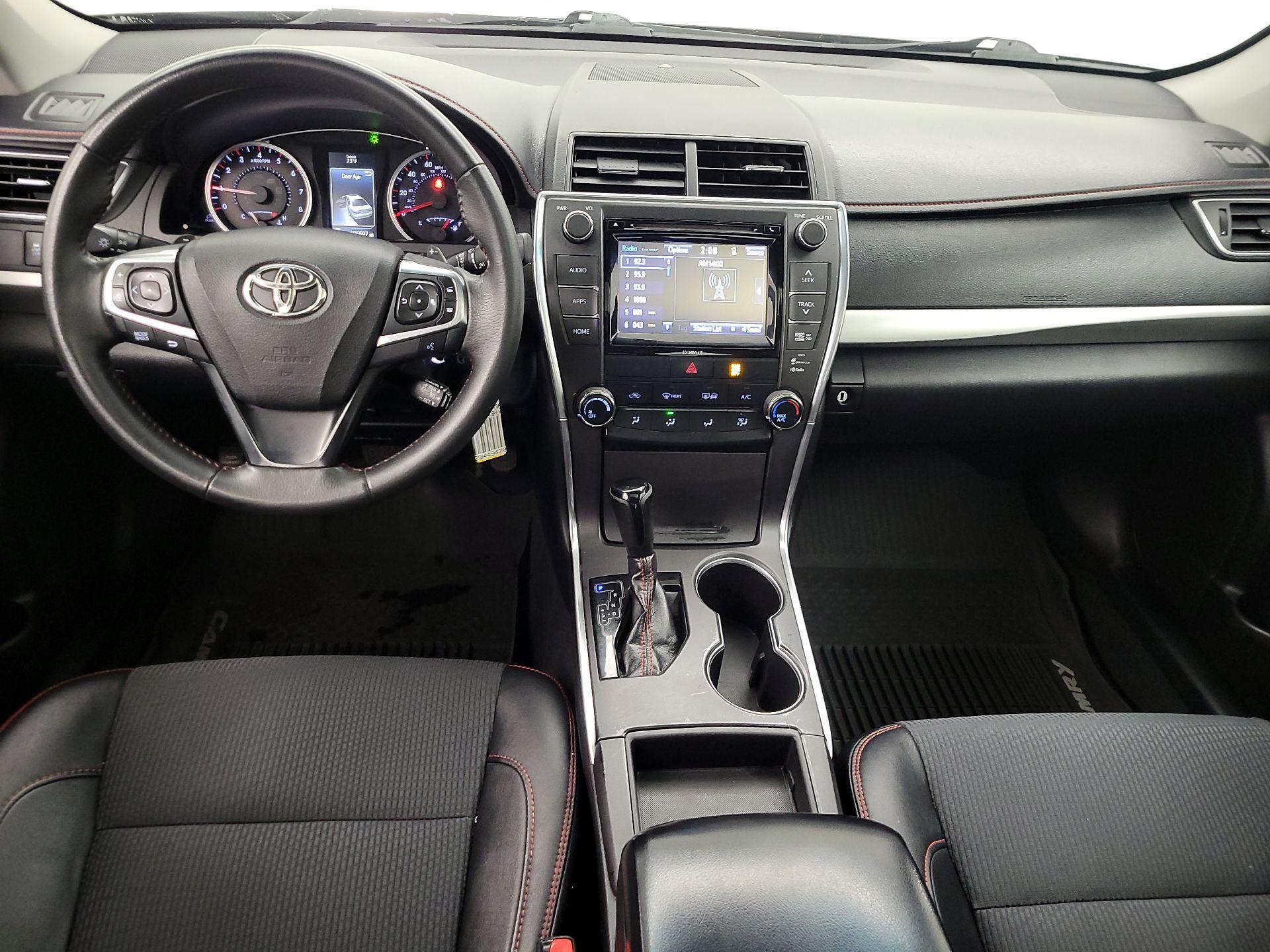 Thumbnail: 2017 Toyota Camry - 9