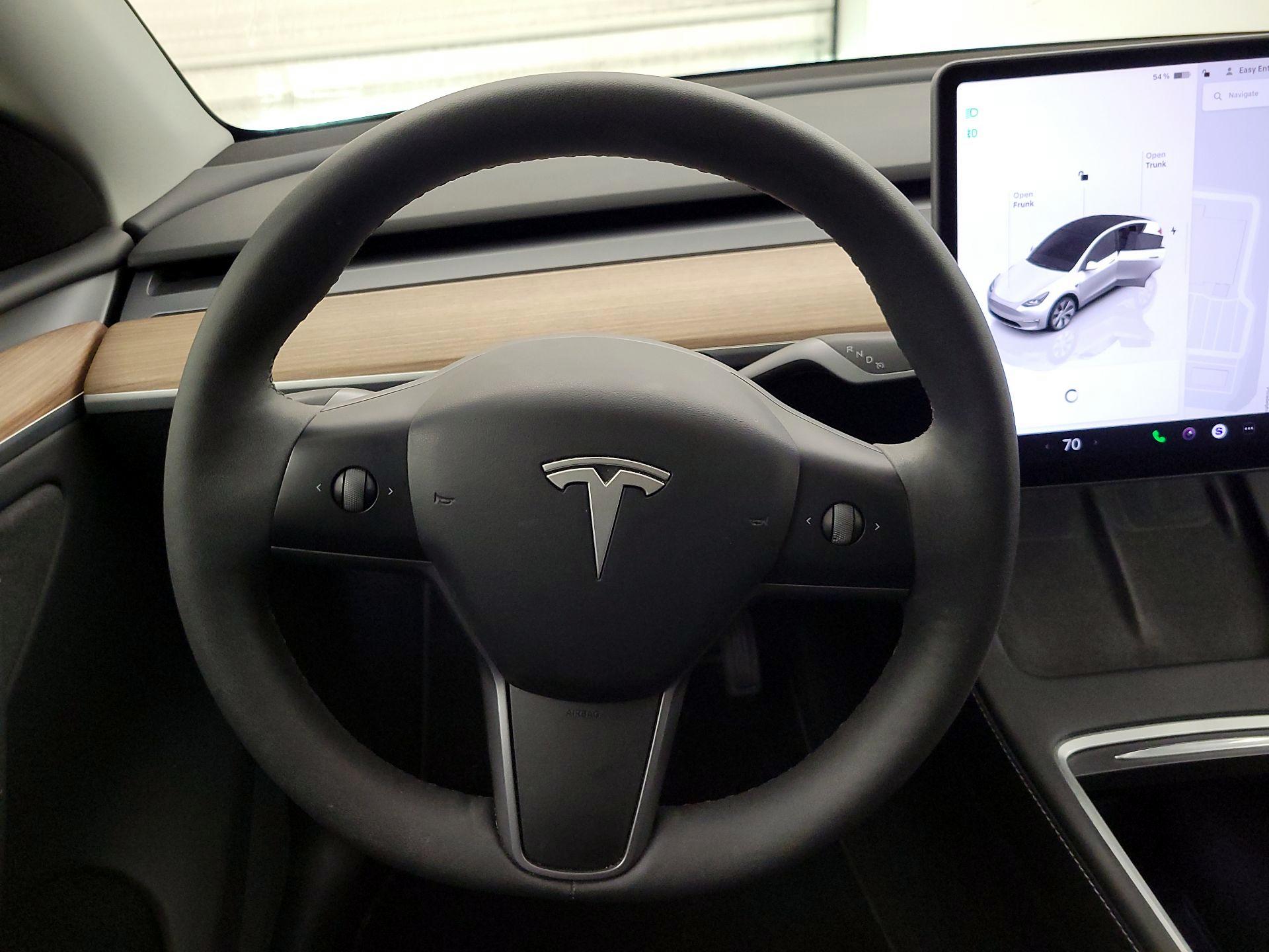 Thumbnail: 2024 Tesla Model Y - 10