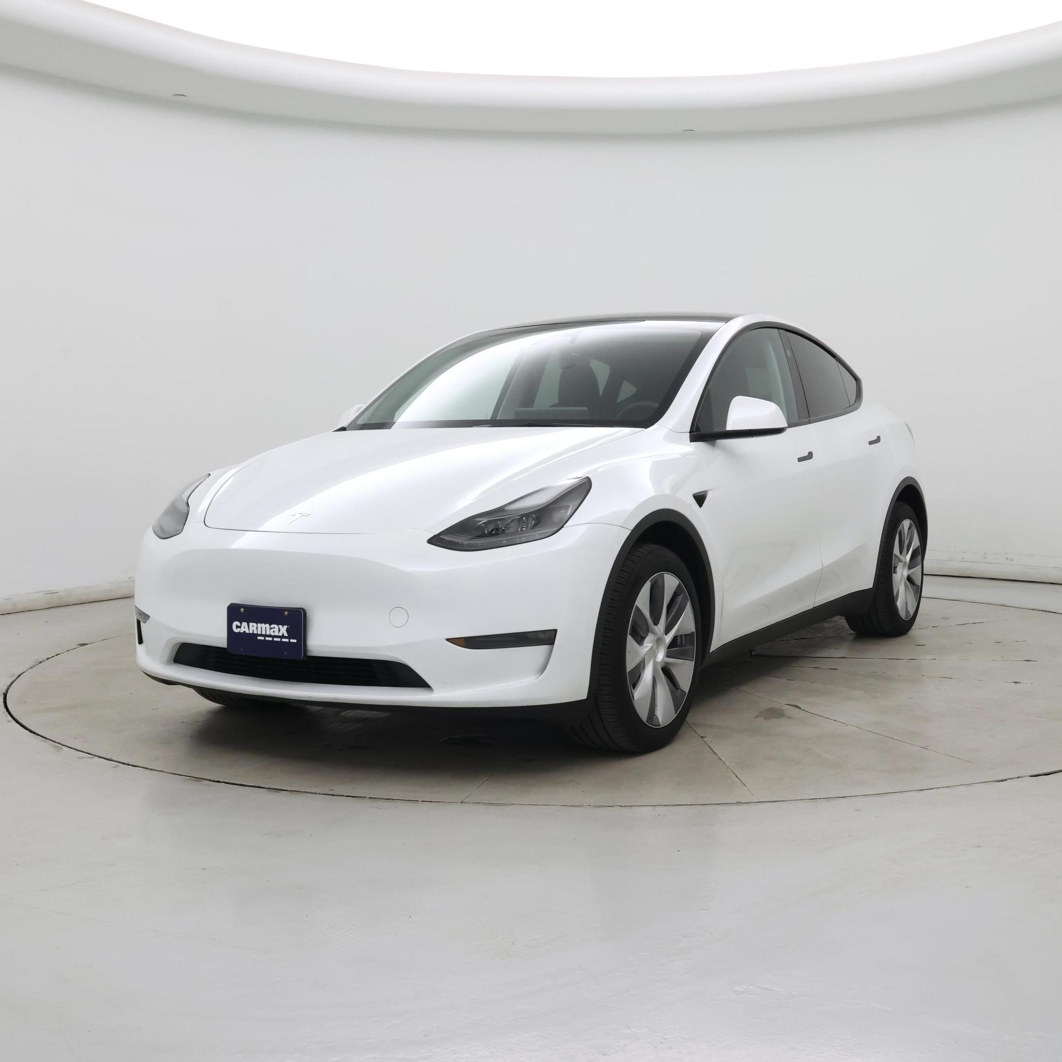 Thumbnail: 2024 Tesla Model Y - 4