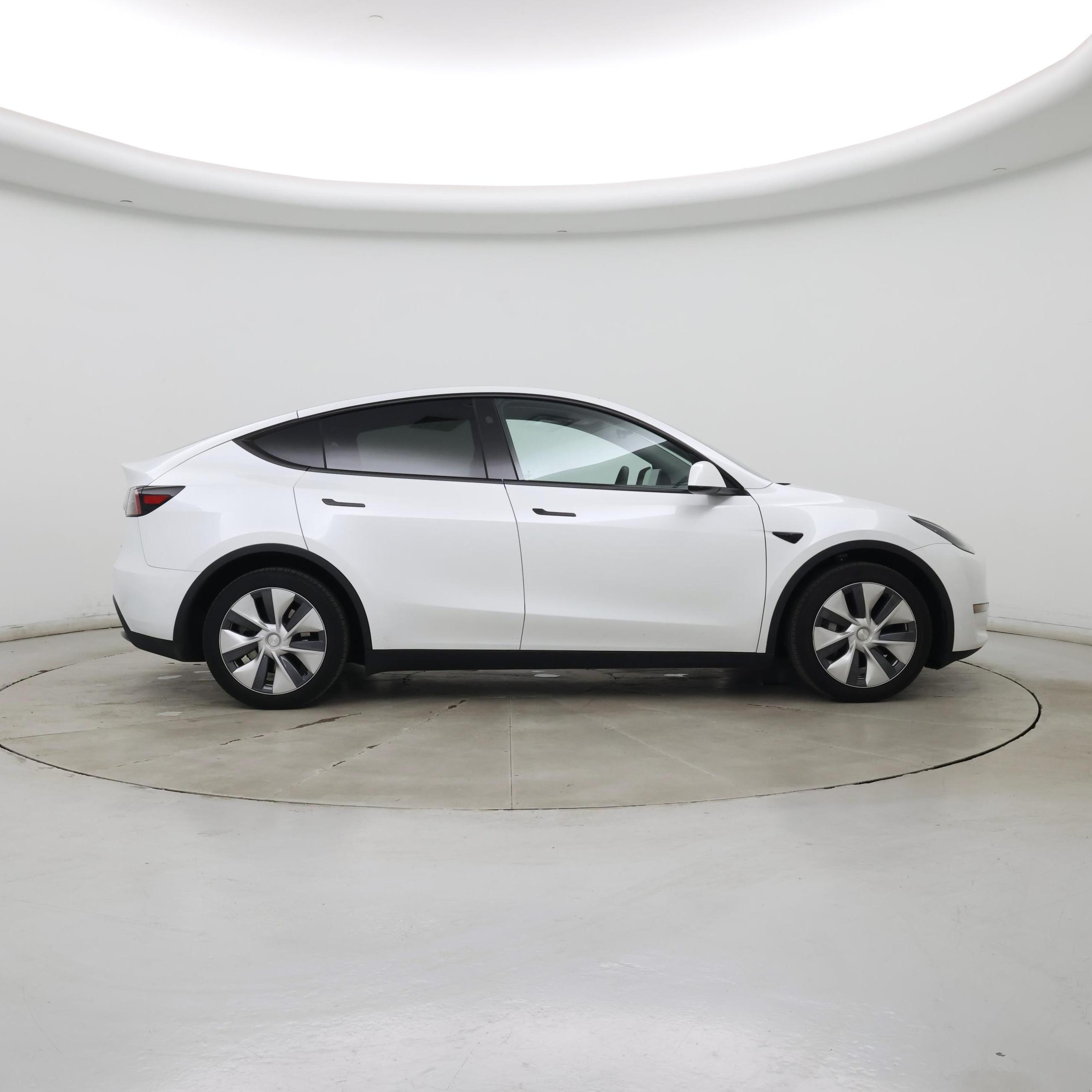 Thumbnail: 2024 Tesla Model Y - 7