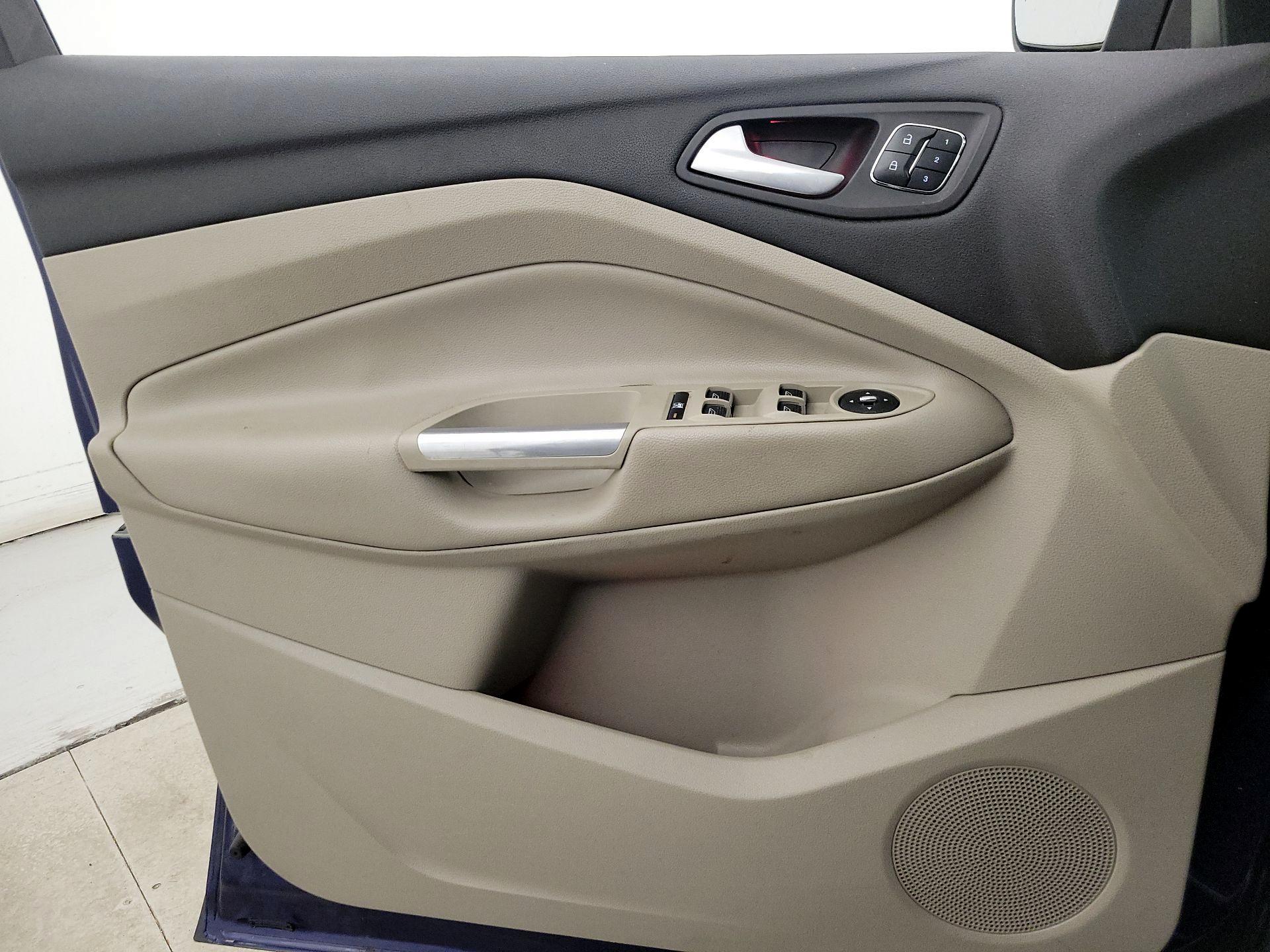 Thumbnail: 2014 Ford Escape - 12