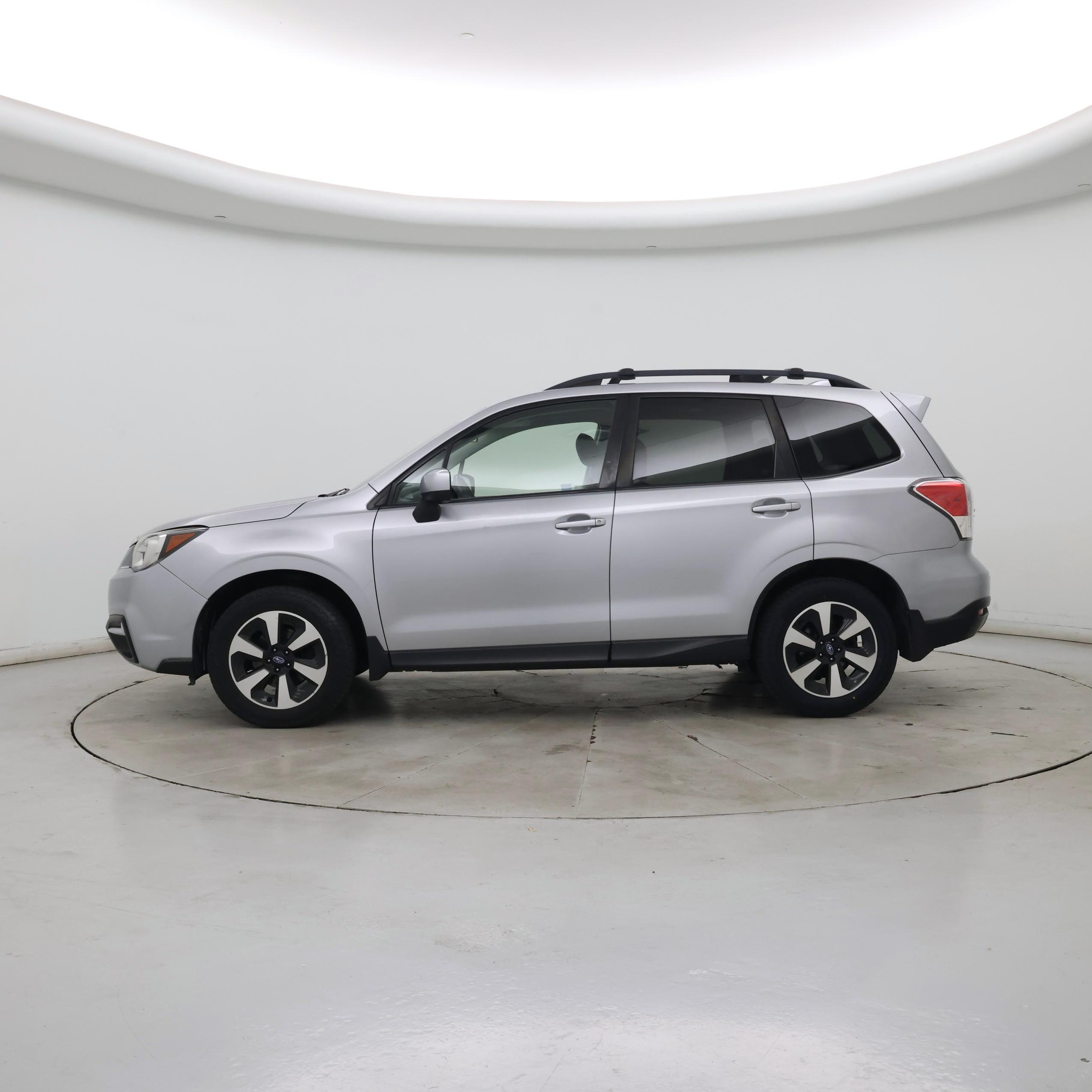 Thumbnail: 2017 Subaru Forester - 3