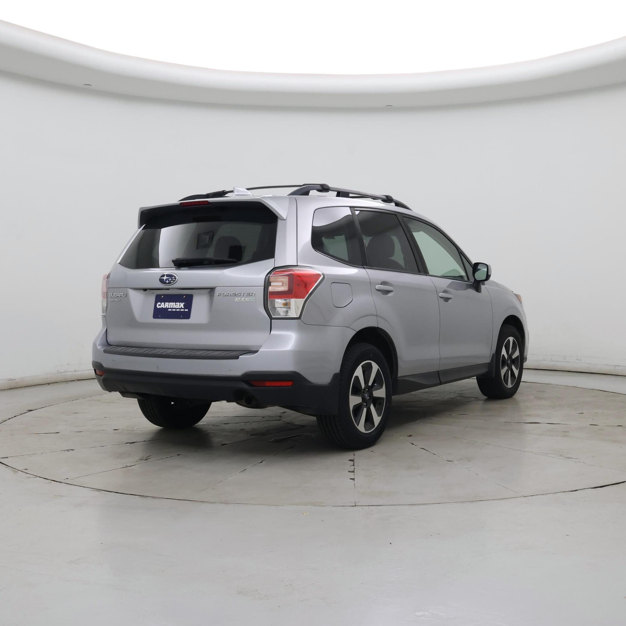 Thumbnail: 2017 Subaru Forester - 8