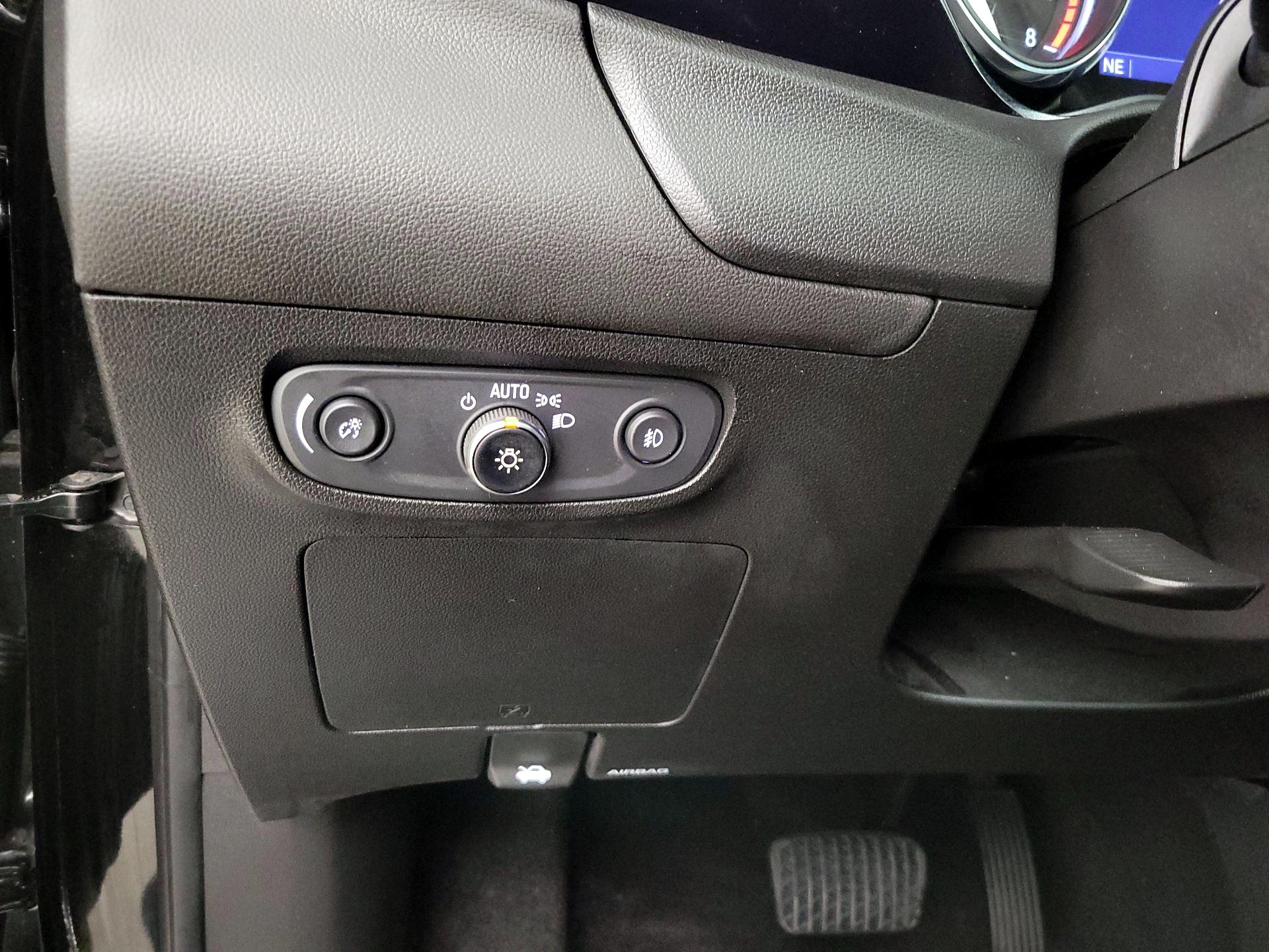 Thumbnail: 2021 Buick Encore GX - 13