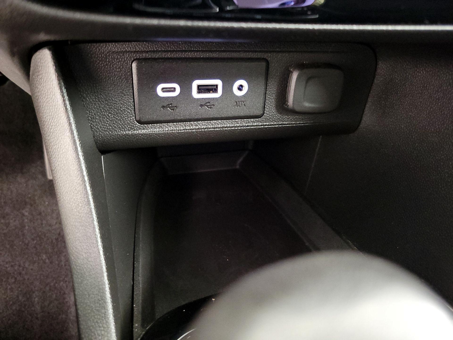 Thumbnail: 2021 Buick Encore GX - 18