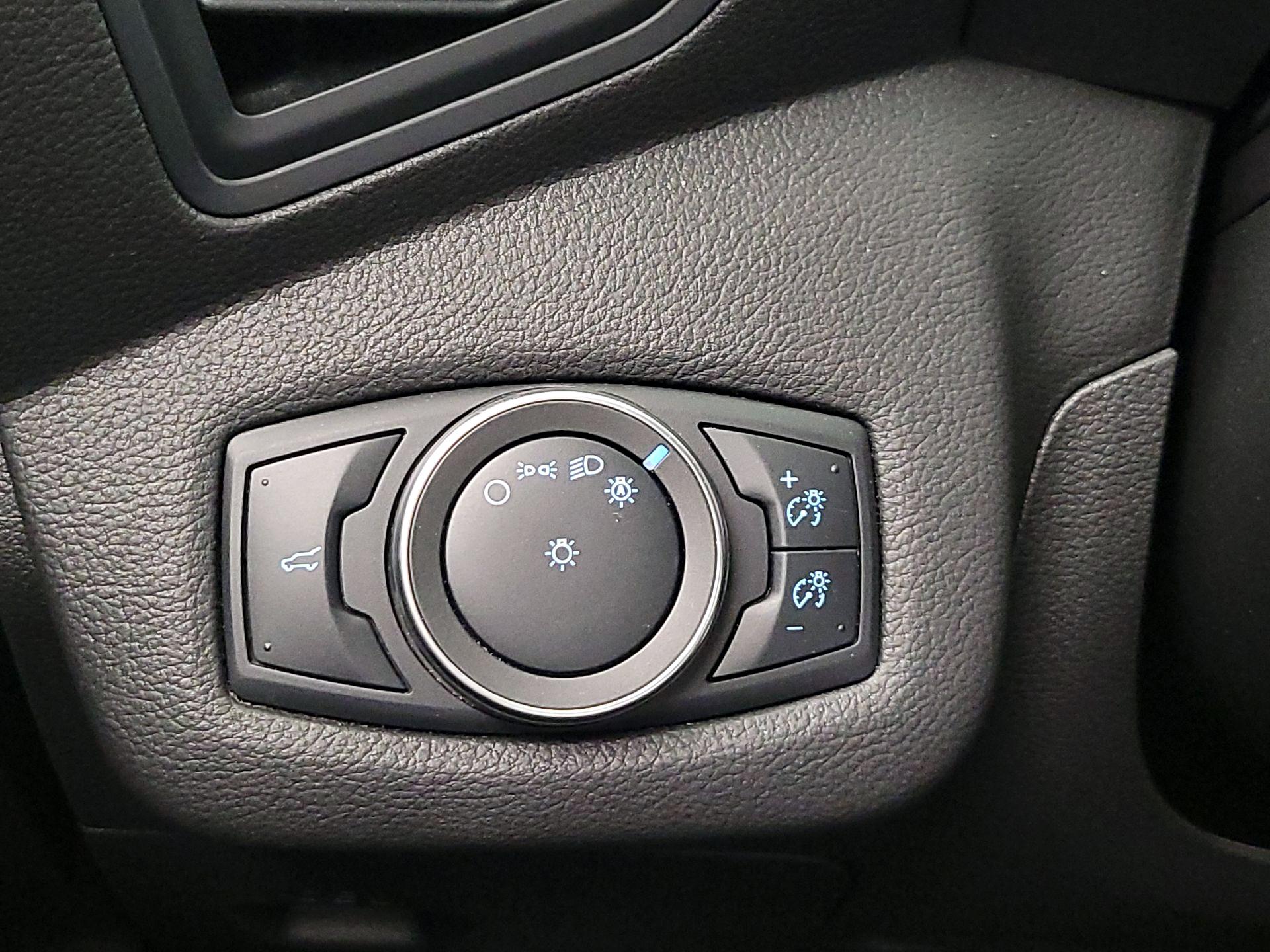 Thumbnail: 2019 Ford Escape - 13