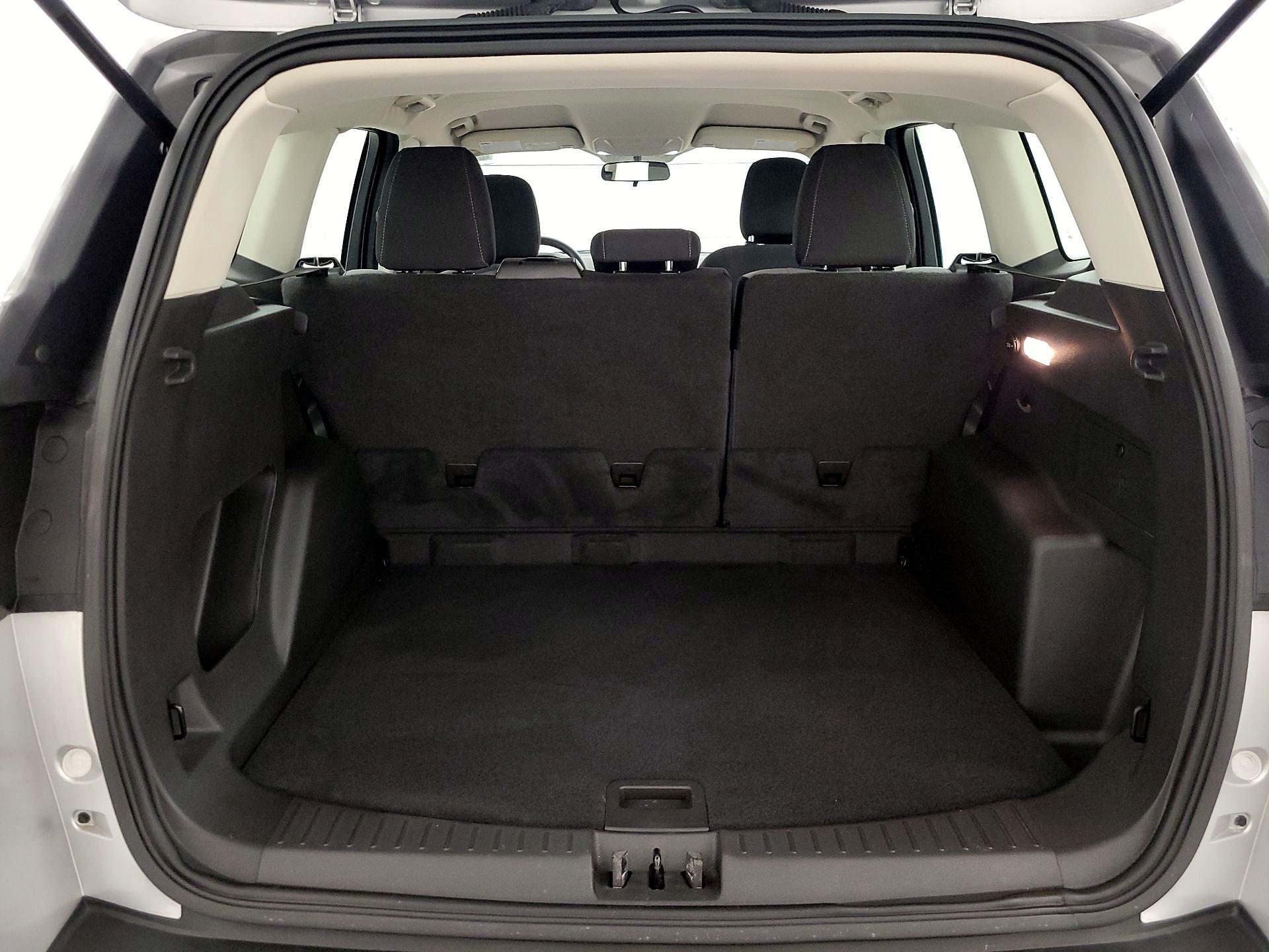 Thumbnail: 2019 Ford Escape - 20