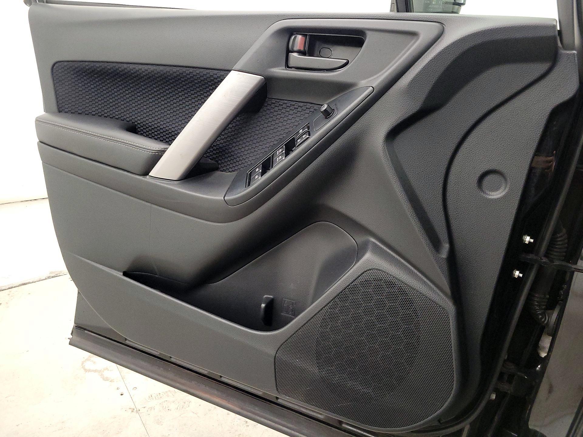 Thumbnail: 2017 Subaru Forester - 12