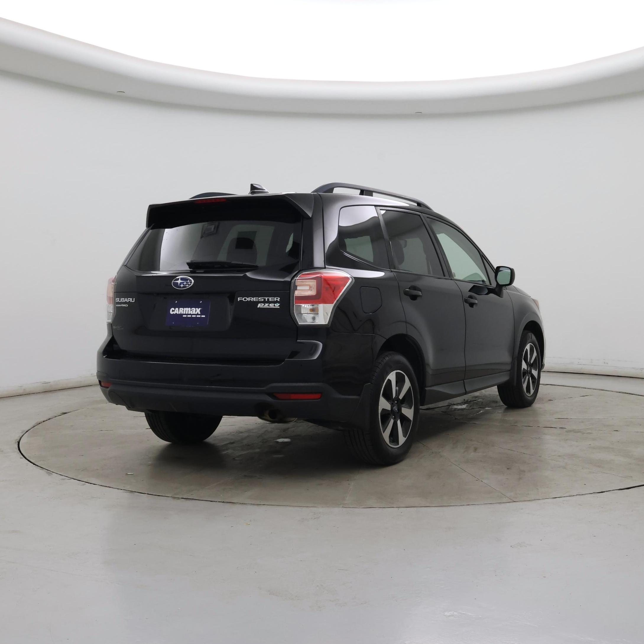Thumbnail: 2017 Subaru Forester - 8