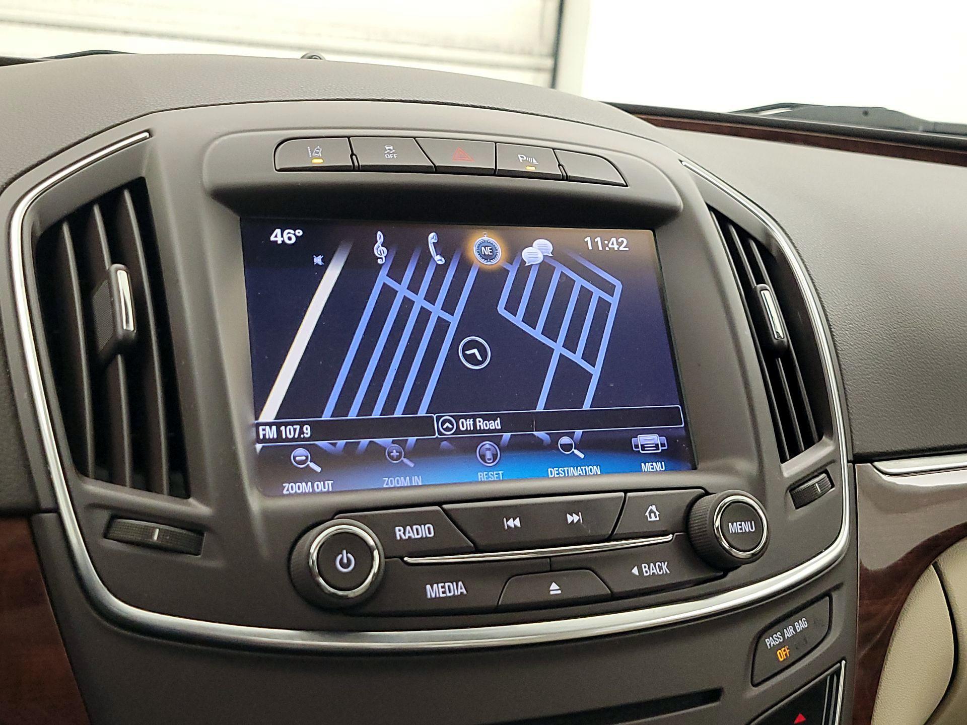 Thumbnail: 2017 Buick Regal - 14