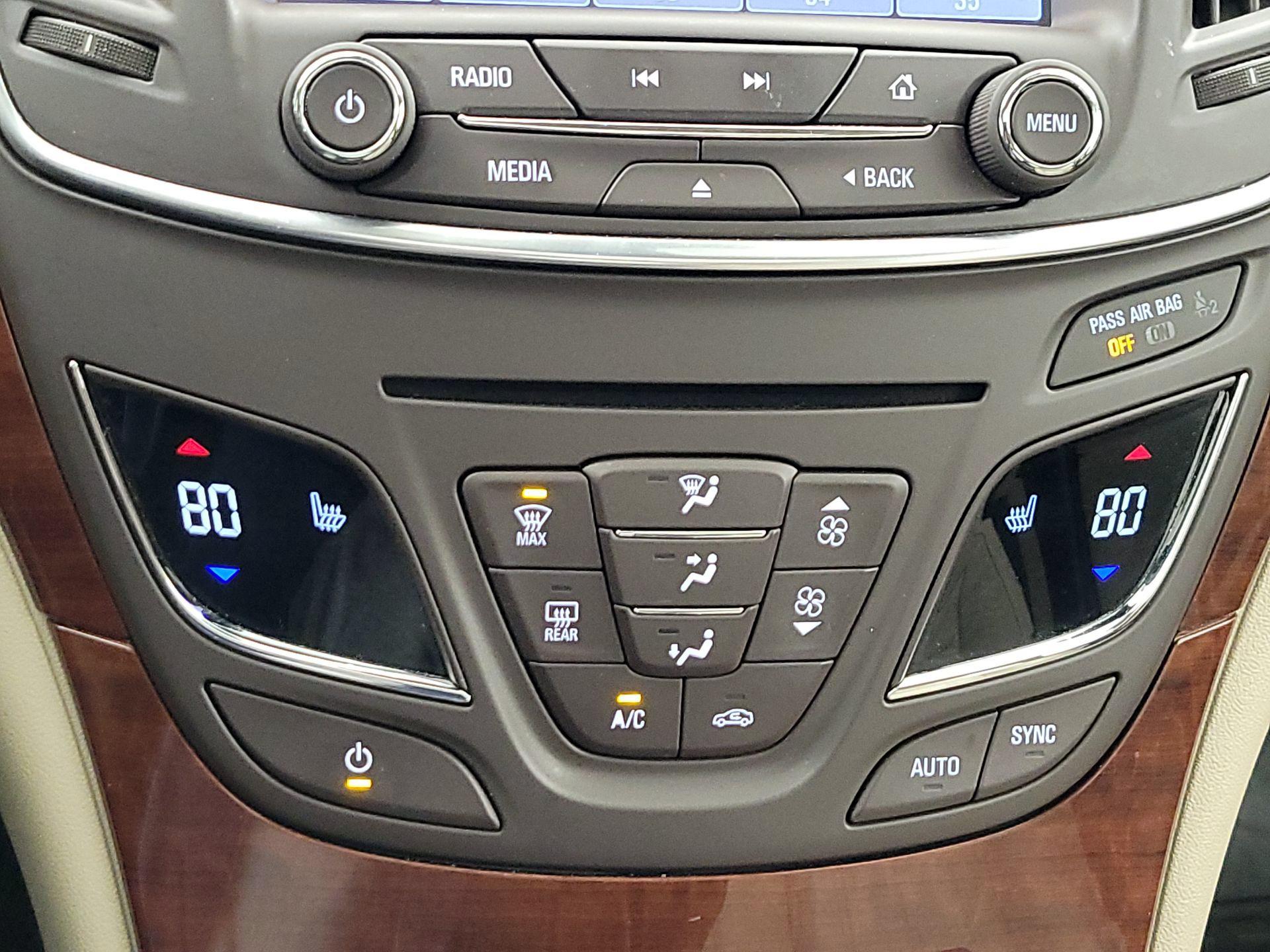 Thumbnail: 2017 Buick Regal - 17