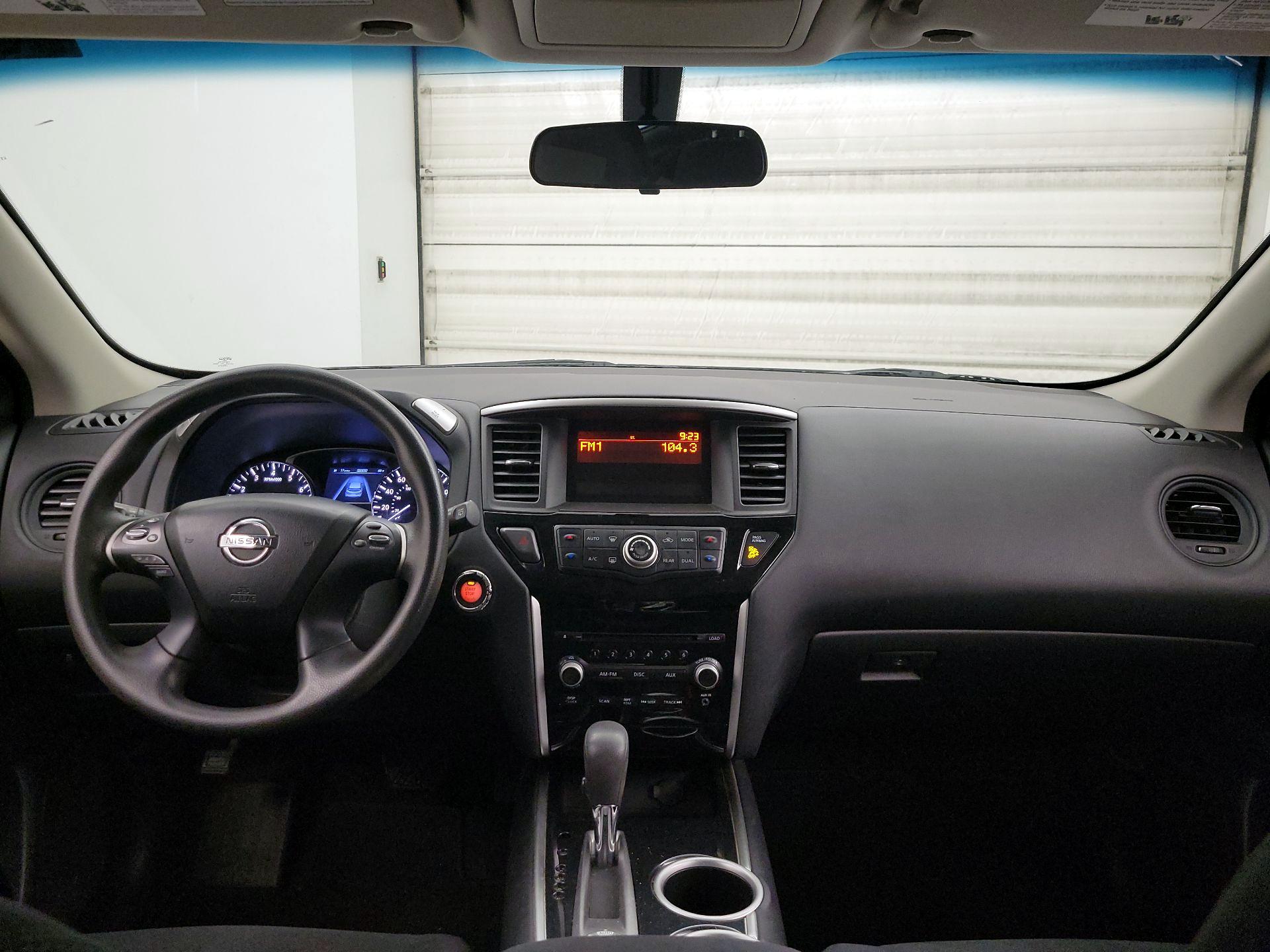 Thumbnail: 2014 Nissan Pathfinder - 9