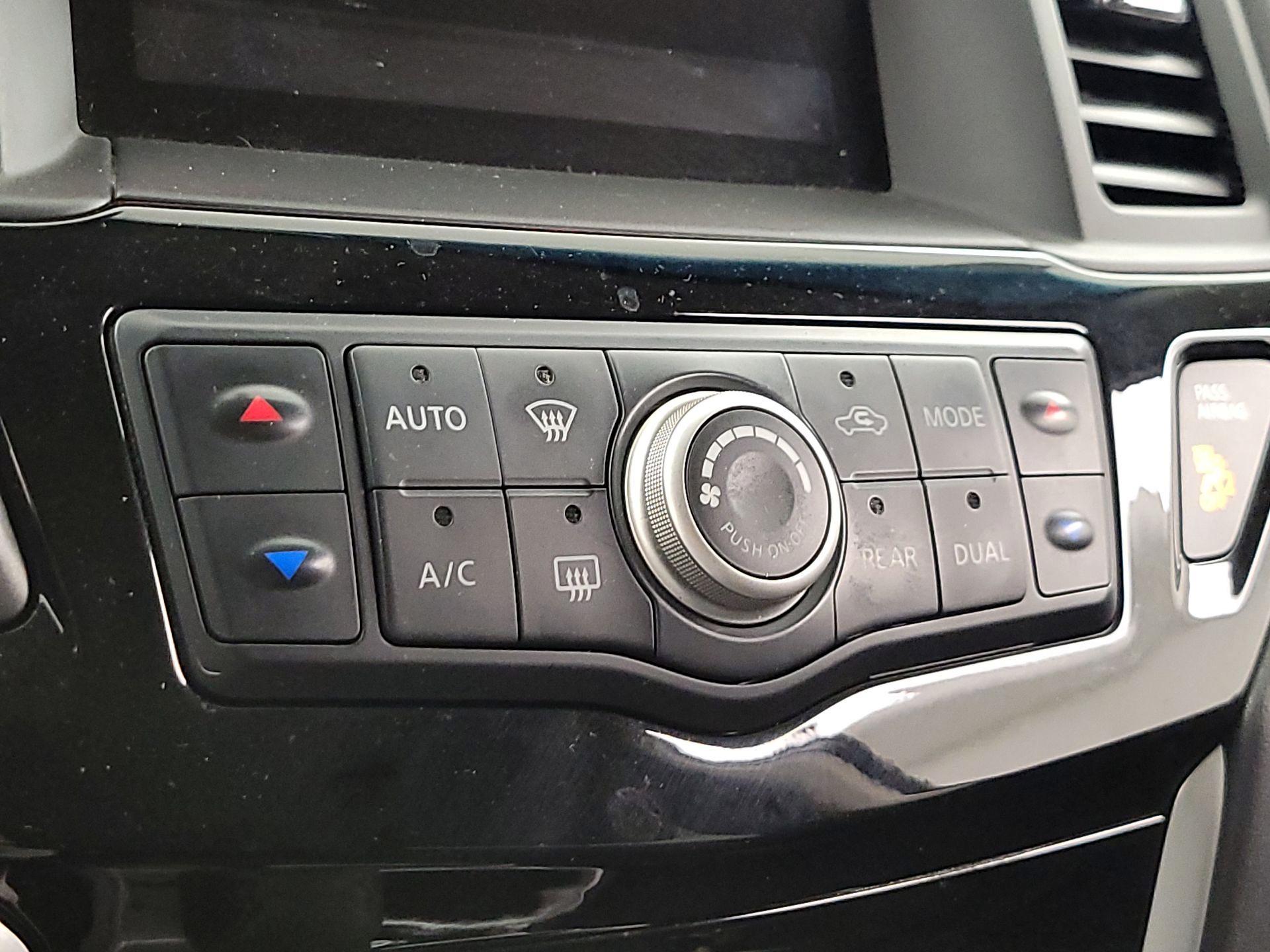 Thumbnail: 2014 Nissan Pathfinder - 15