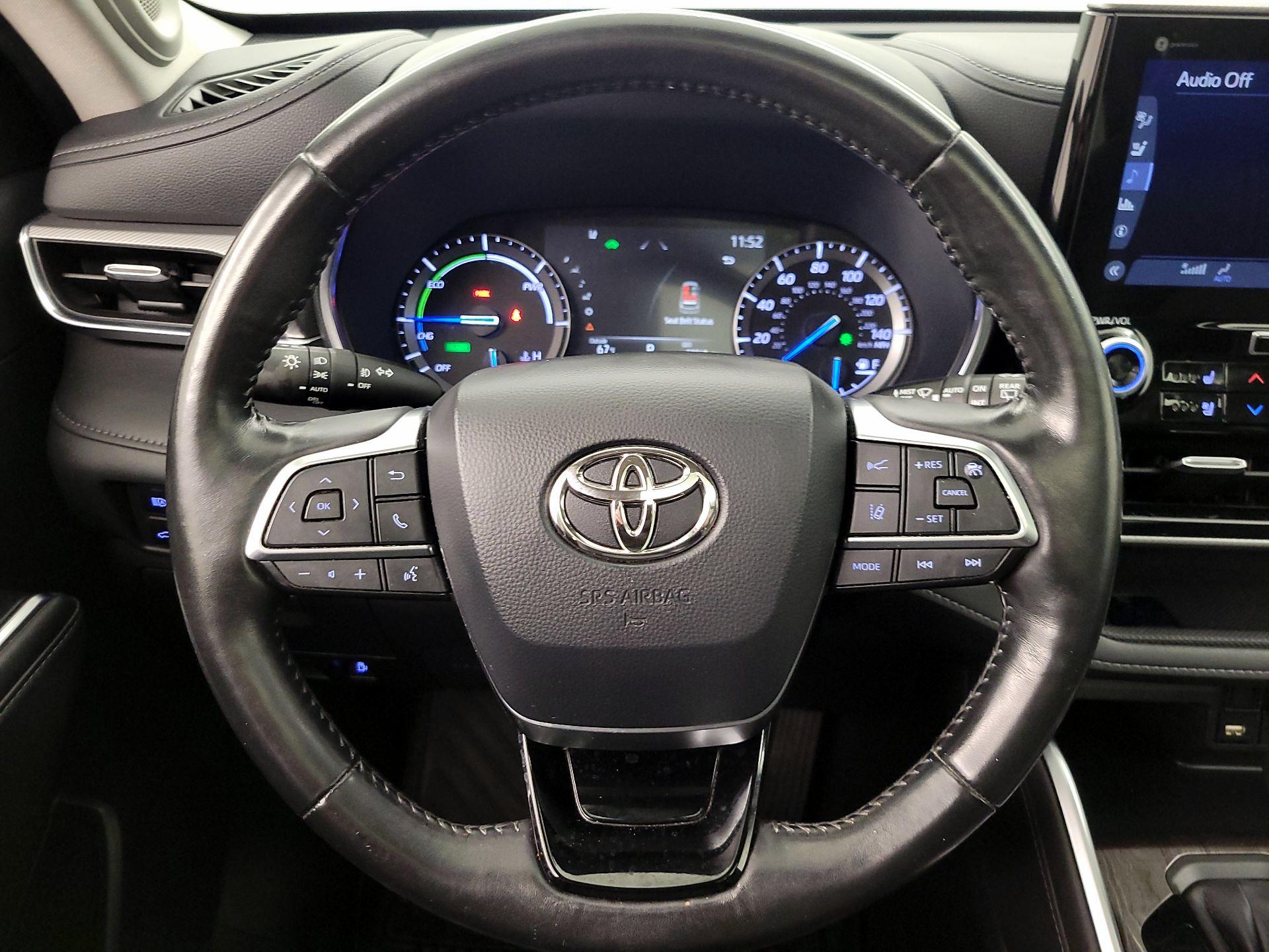 Thumbnail: 2020 Toyota Highlander - 10