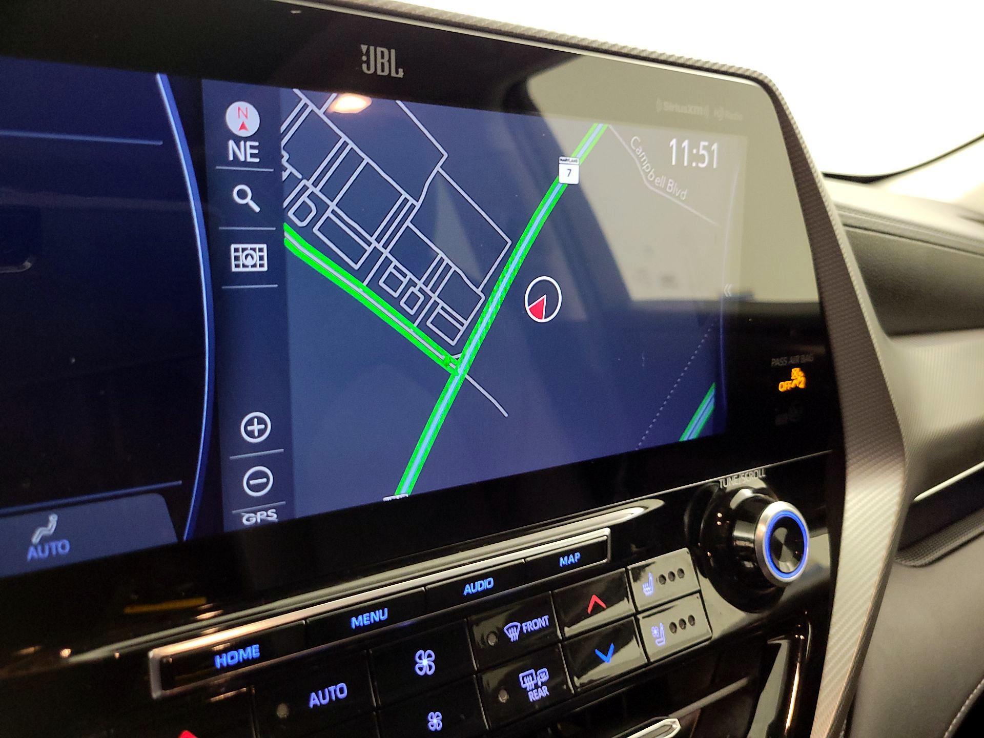 Thumbnail: 2020 Toyota Highlander - 14