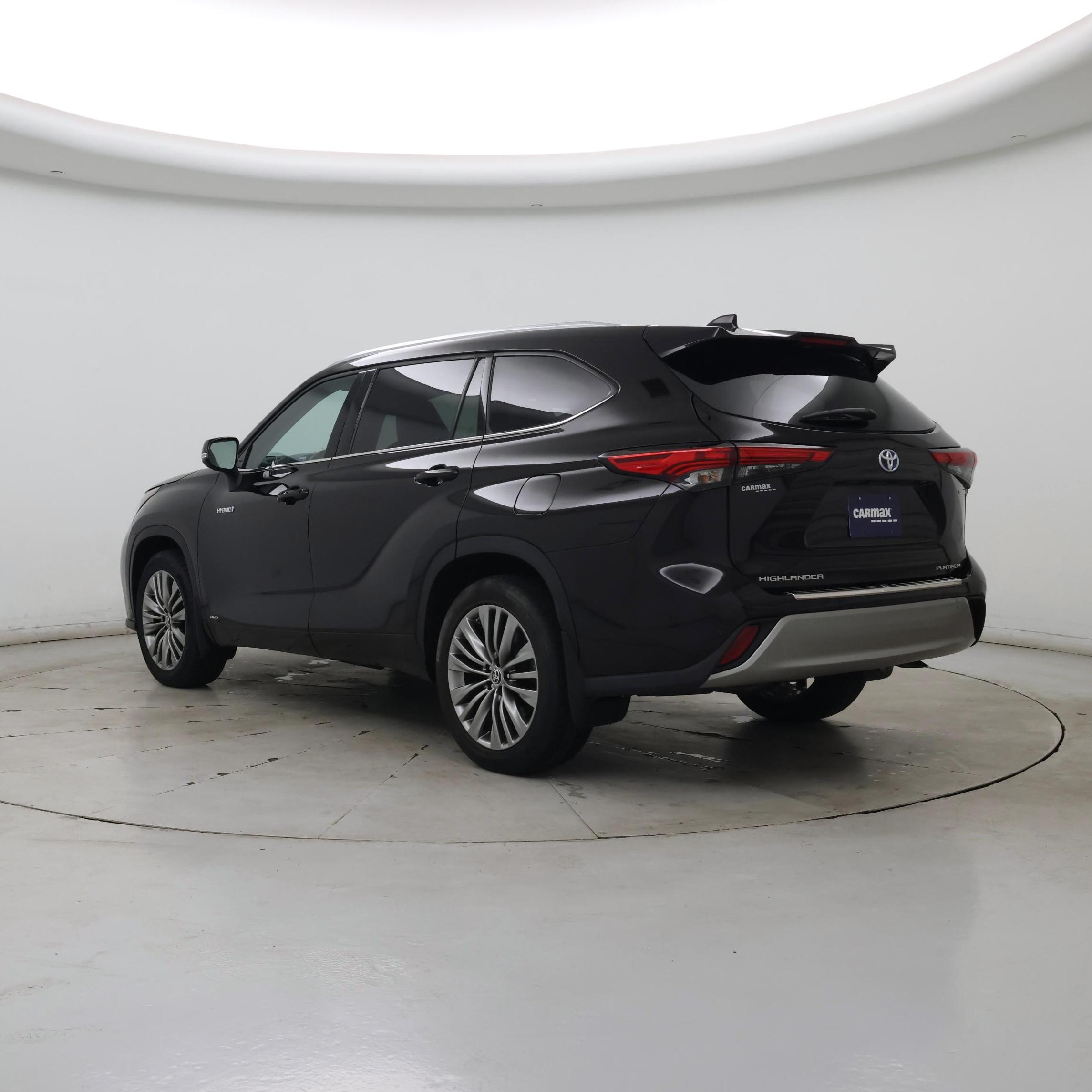 Thumbnail: 2020 Toyota Highlander - 2