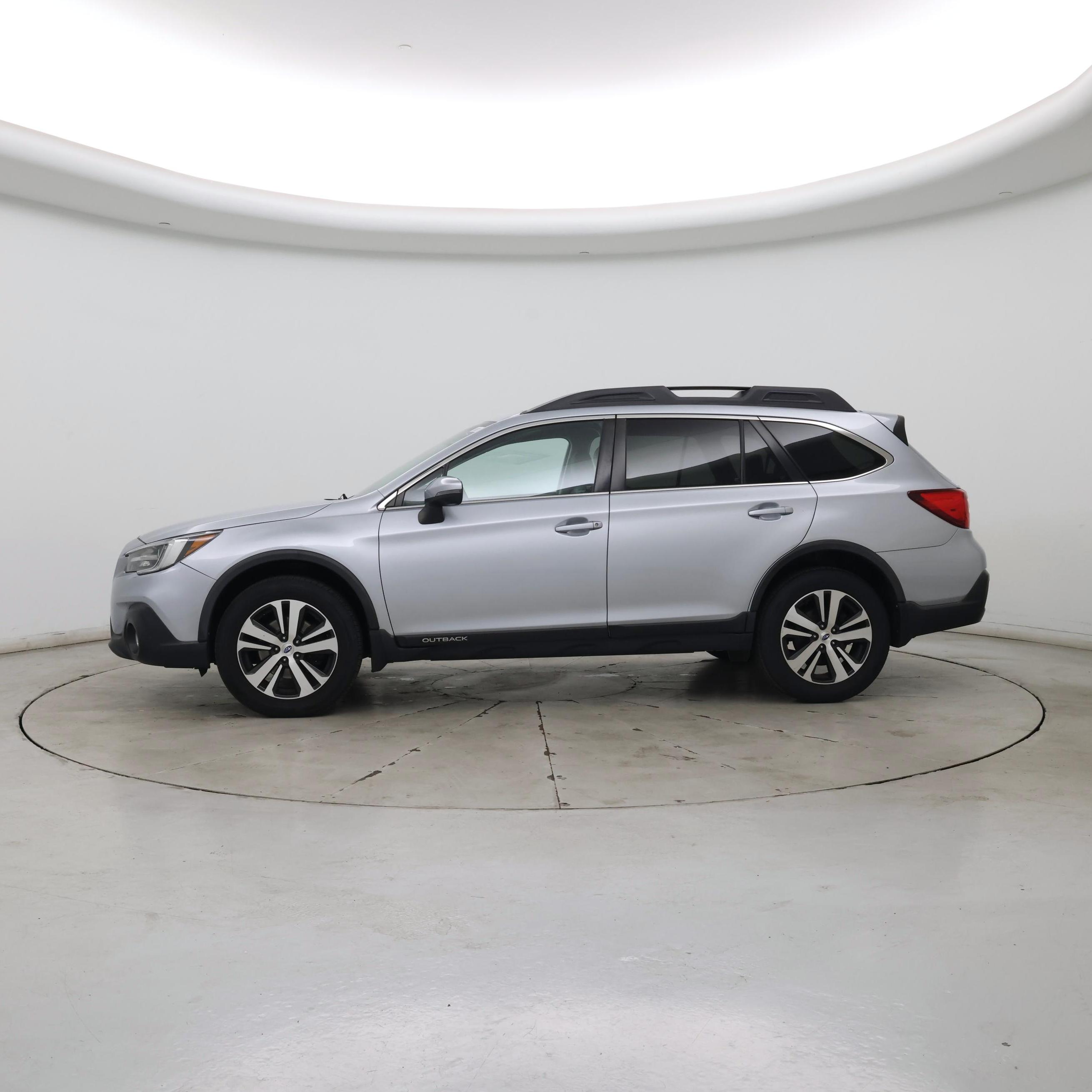 Thumbnail: 2019 Subaru Outback - 3