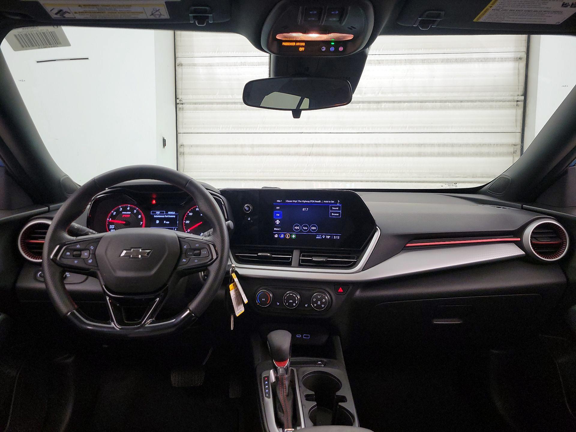 Thumbnail: 2025 Chevrolet Trax - 9