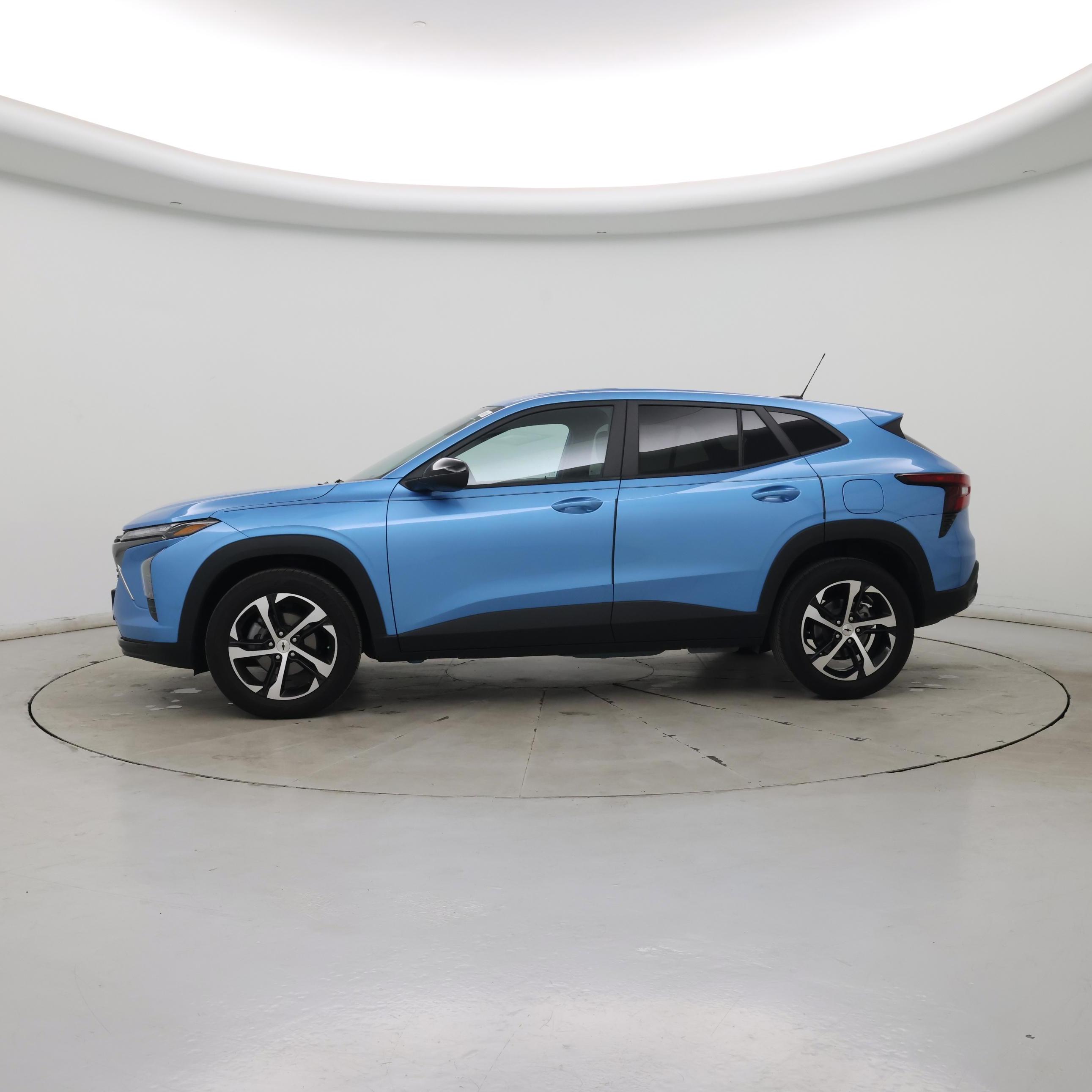 Thumbnail: 2025 Chevrolet Trax - 3