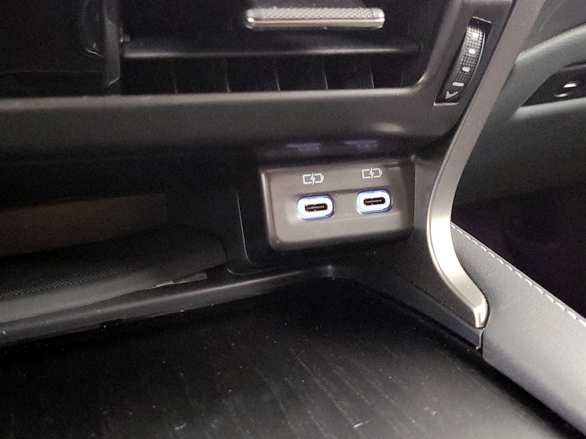 Thumbnail: 2023 Lexus RX - 19