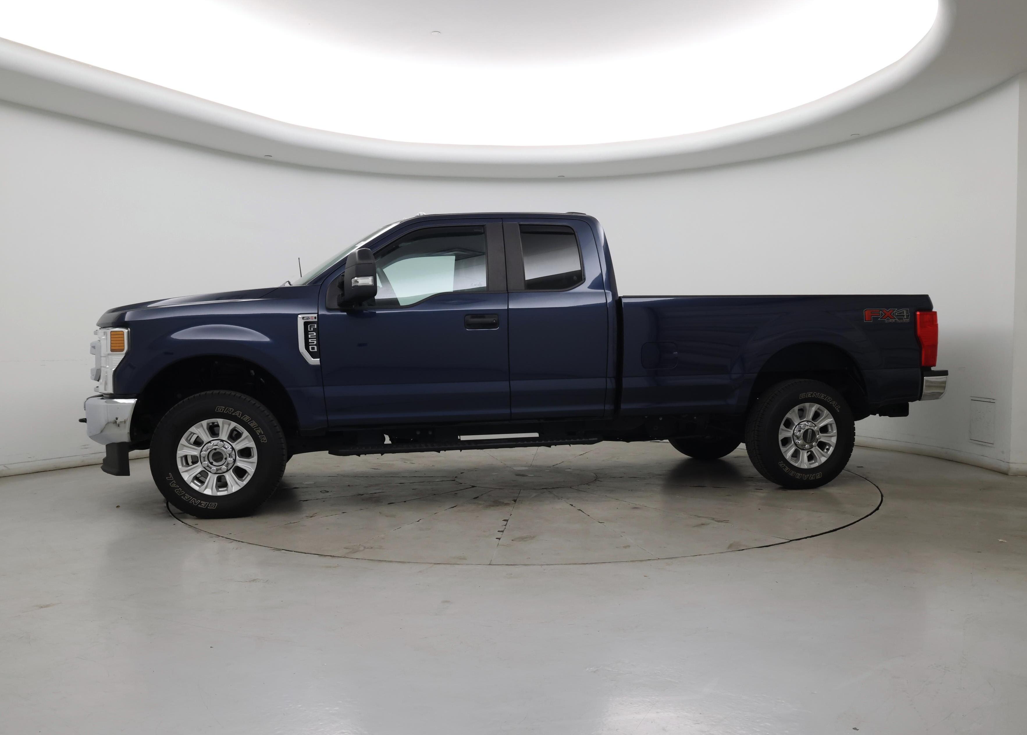 Thumbnail: 2020 Ford F-250 - 3
