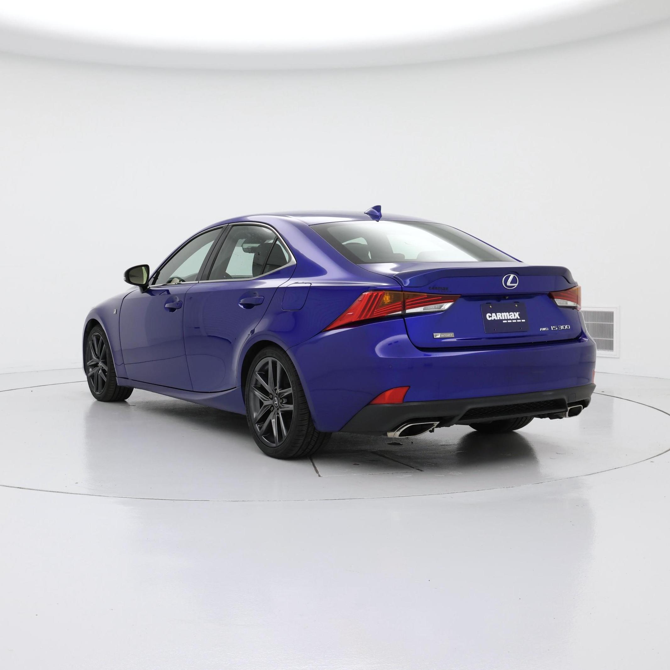 Thumbnail: 2020 Lexus IS - 2