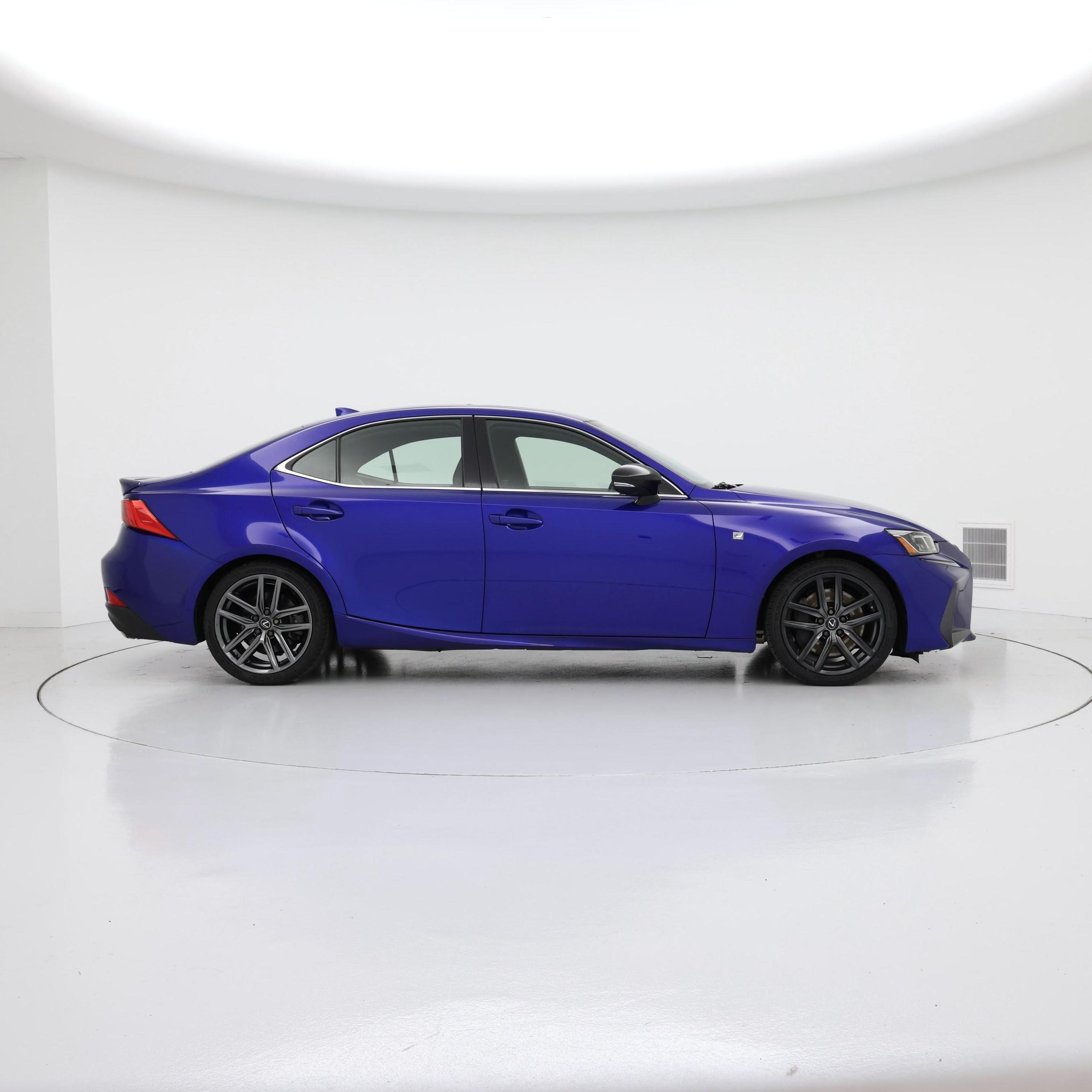 Thumbnail: 2020 Lexus IS - 7