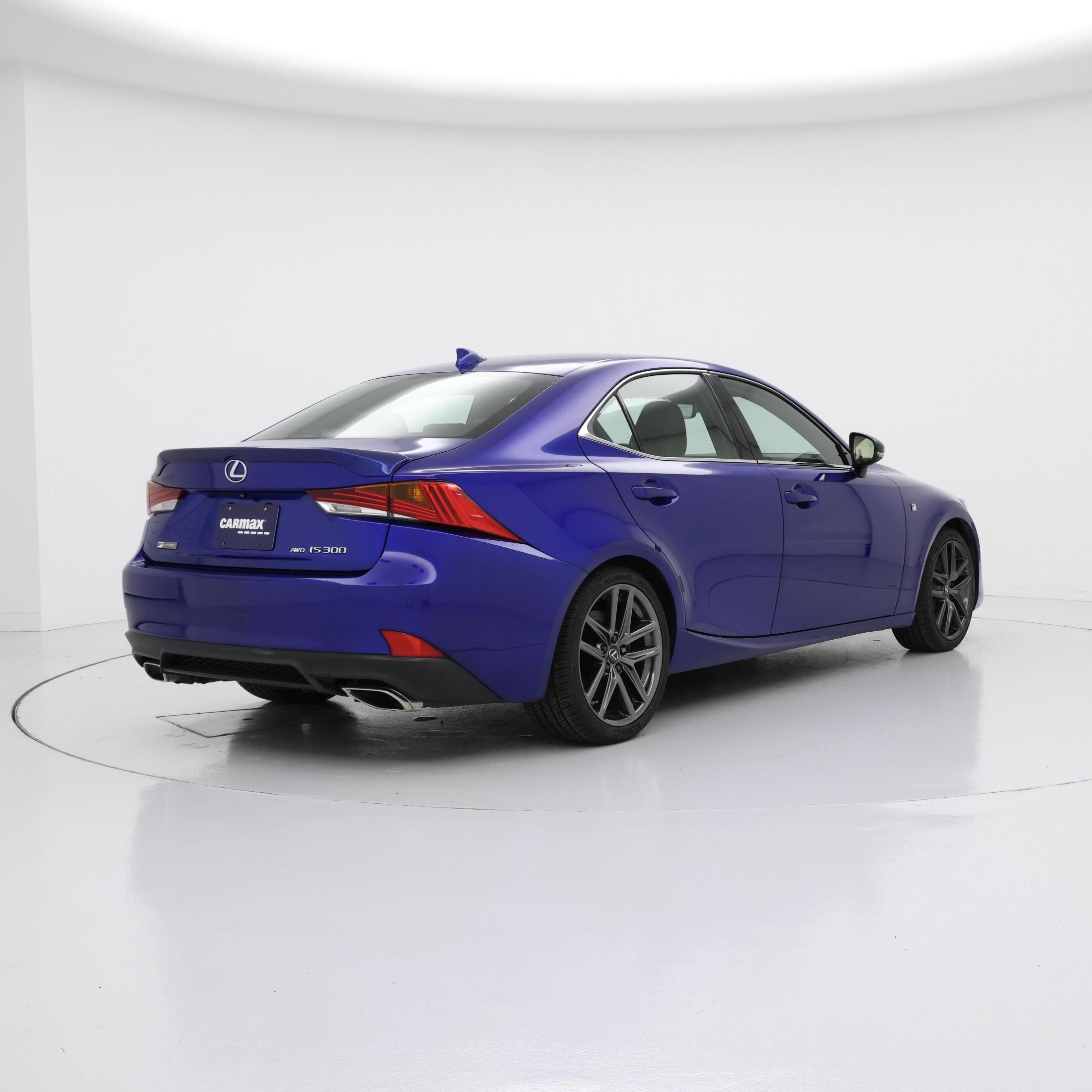 Thumbnail: 2020 Lexus IS - 8
