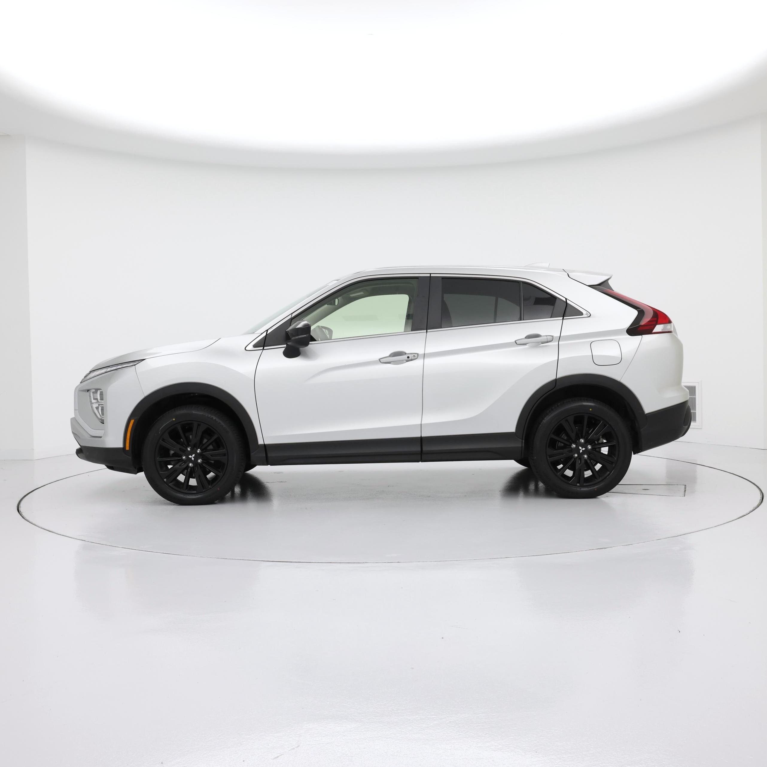 Thumbnail: 2024 Mitsubishi Eclipse Cross - 3