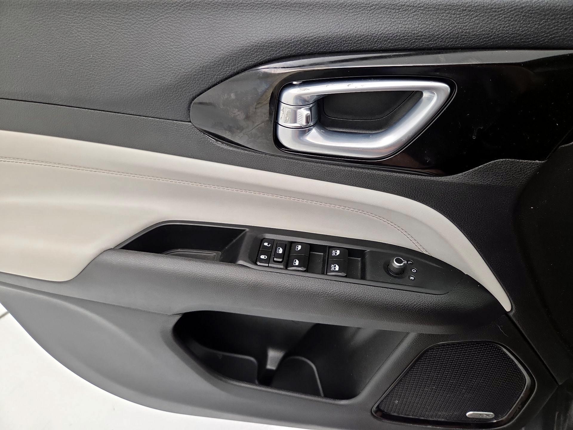 Thumbnail: 2023 Jeep Compass - 12