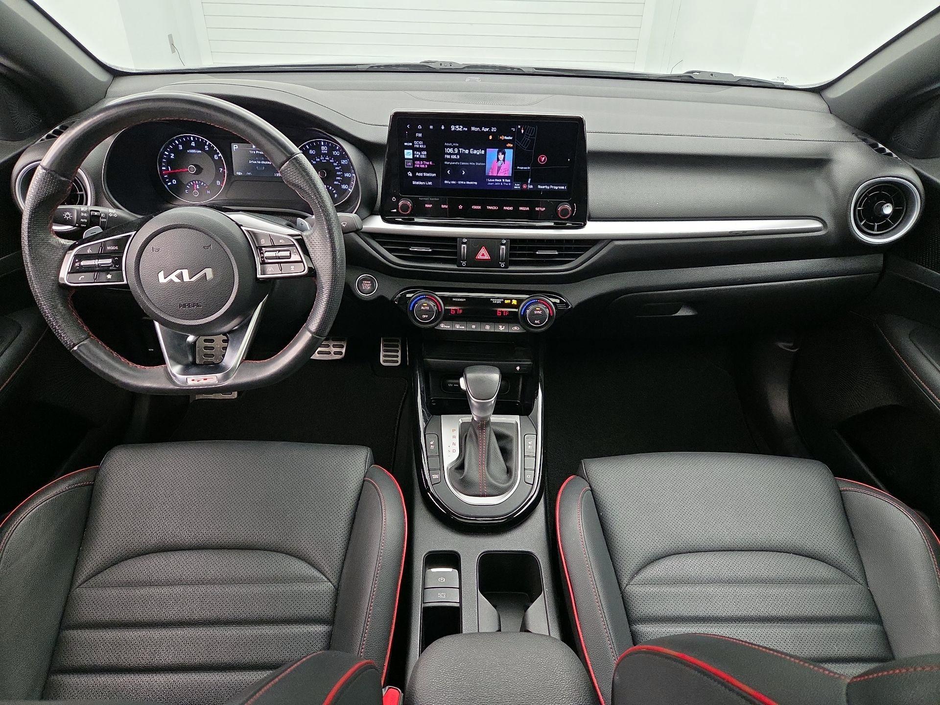 Thumbnail: 2023 Kia Forte - 9