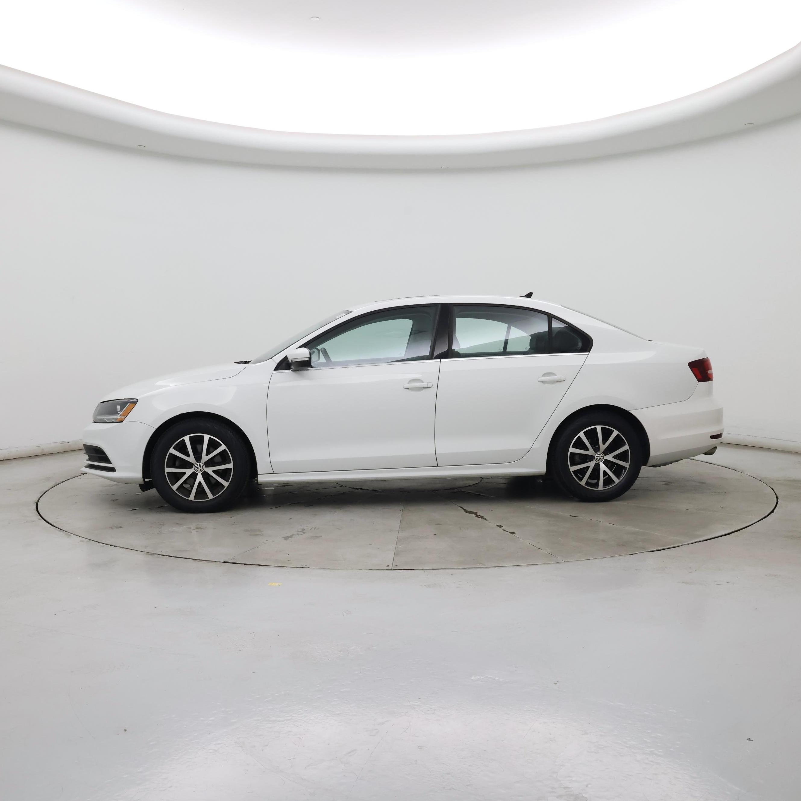 Thumbnail: 2017 Volkswagen Jetta - 3