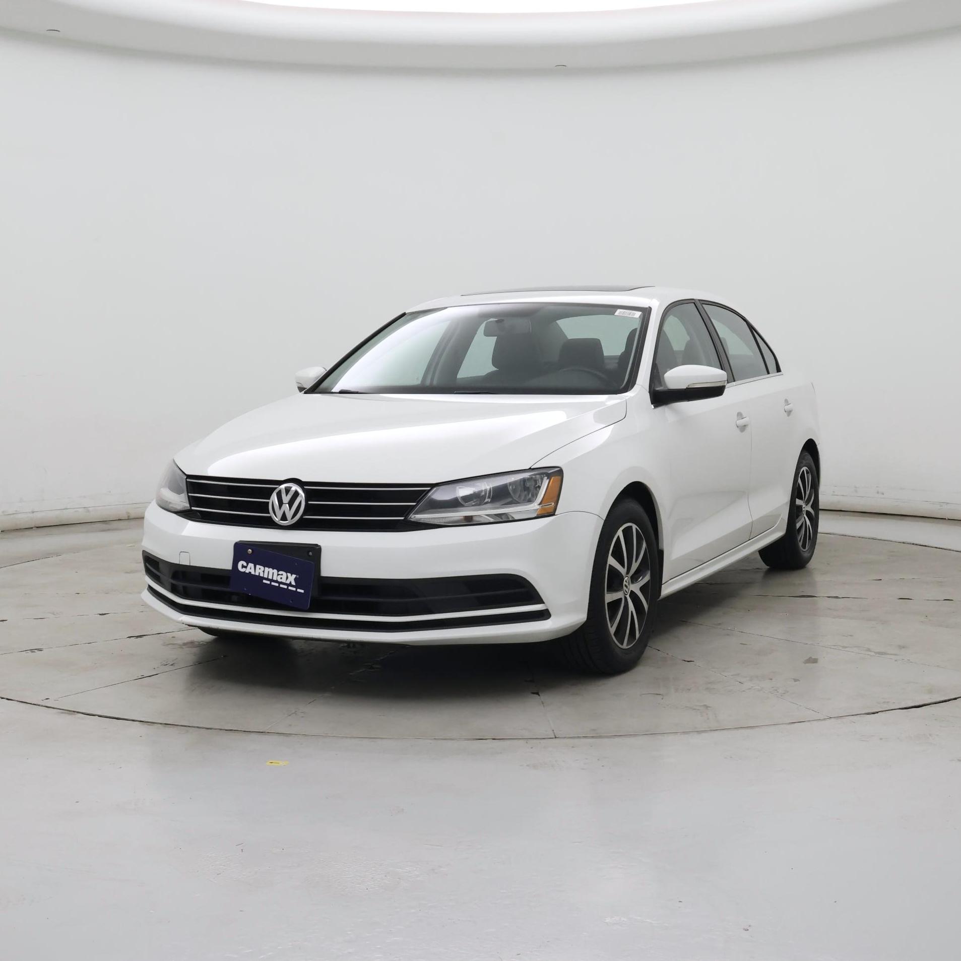 Thumbnail: 2017 Volkswagen Jetta - 4