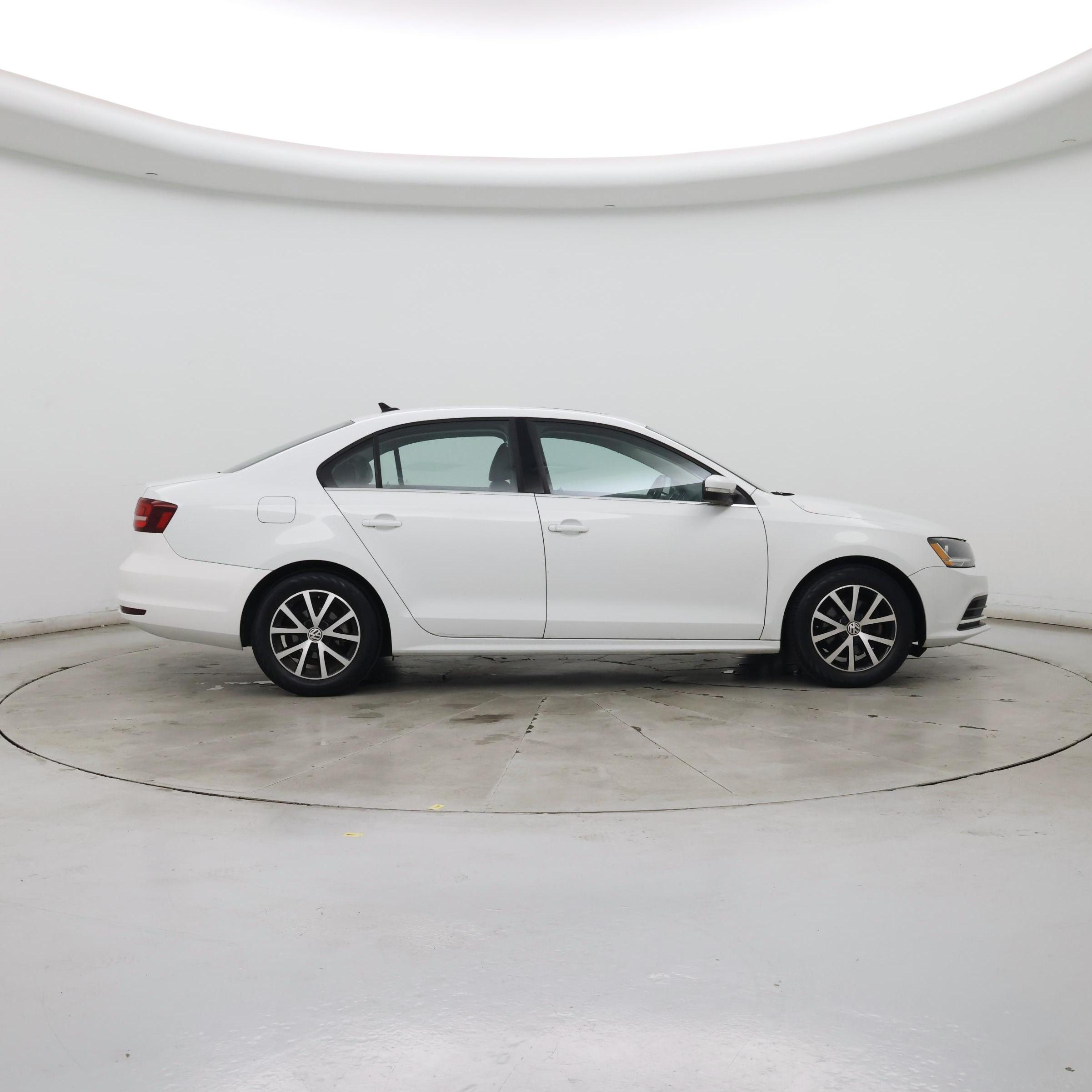 Thumbnail: 2017 Volkswagen Jetta - 7