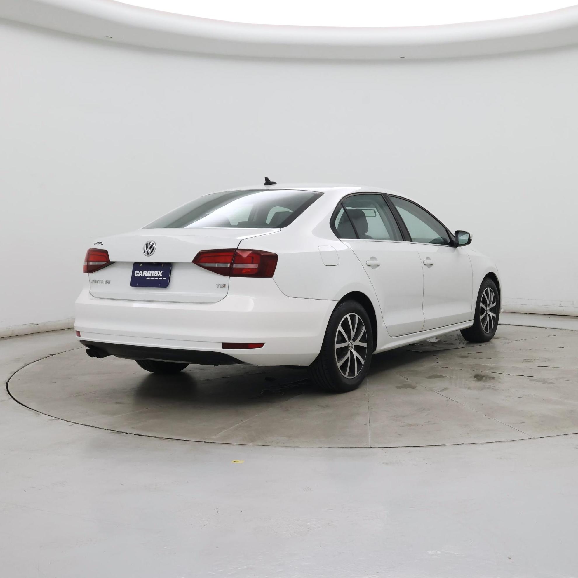 Thumbnail: 2017 Volkswagen Jetta - 8