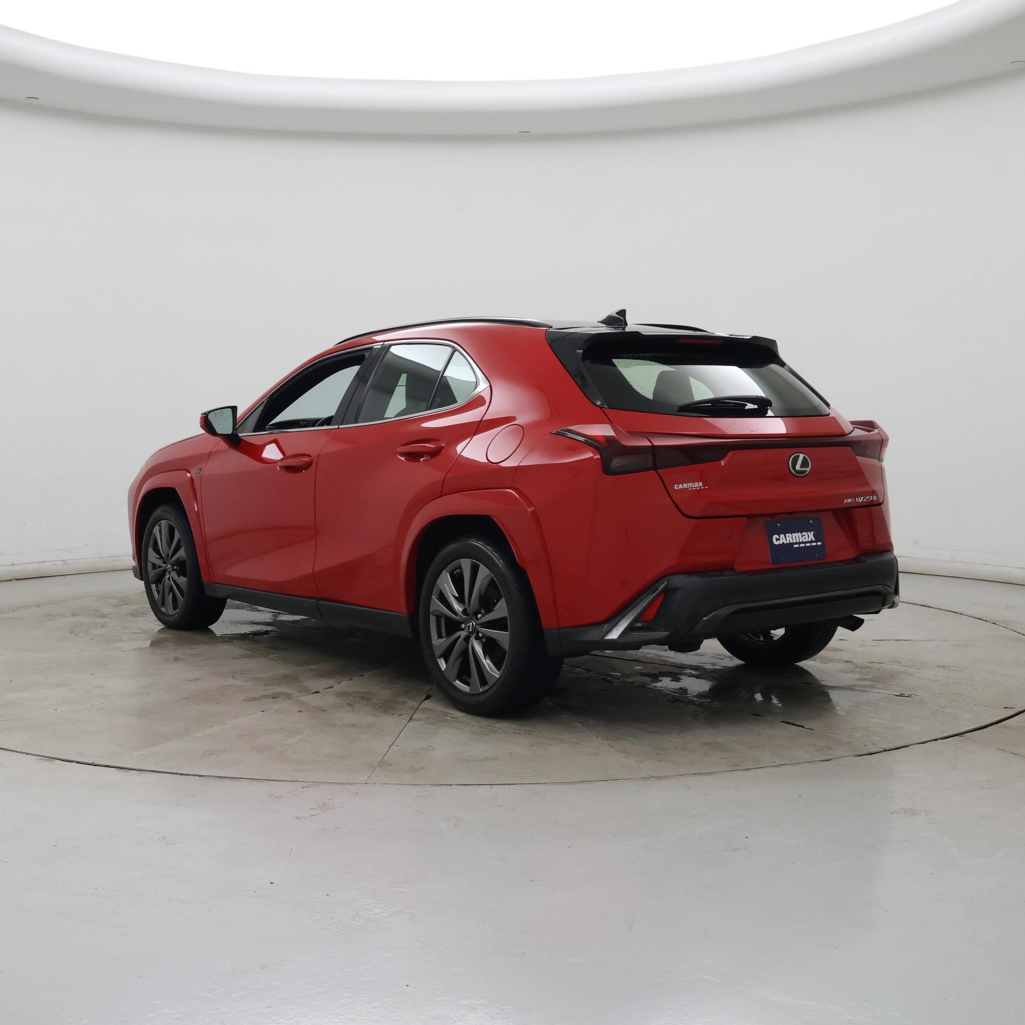 Thumbnail: 2023 Lexus UX - 2