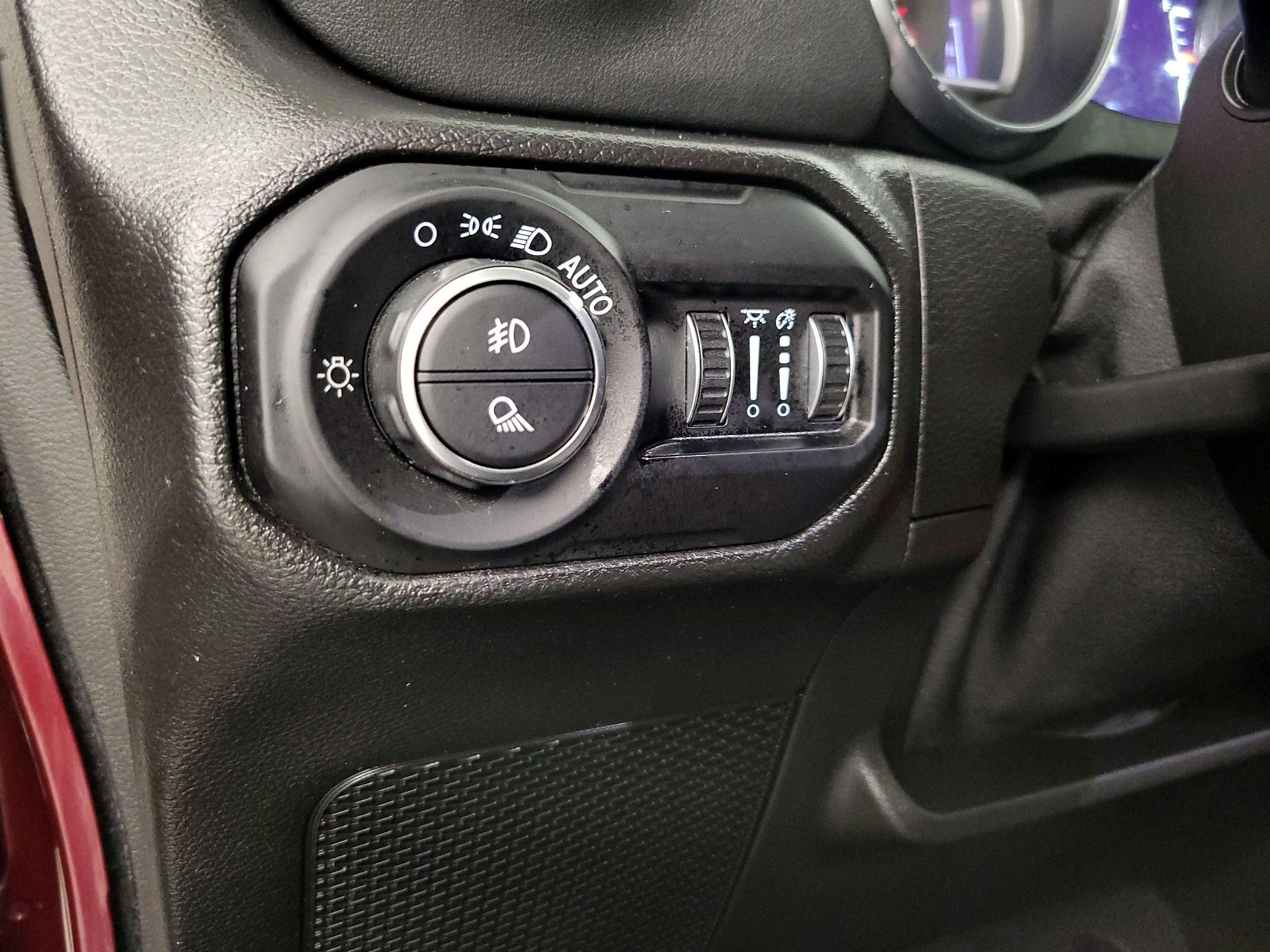 Thumbnail: 2022 Jeep Gladiator - 13