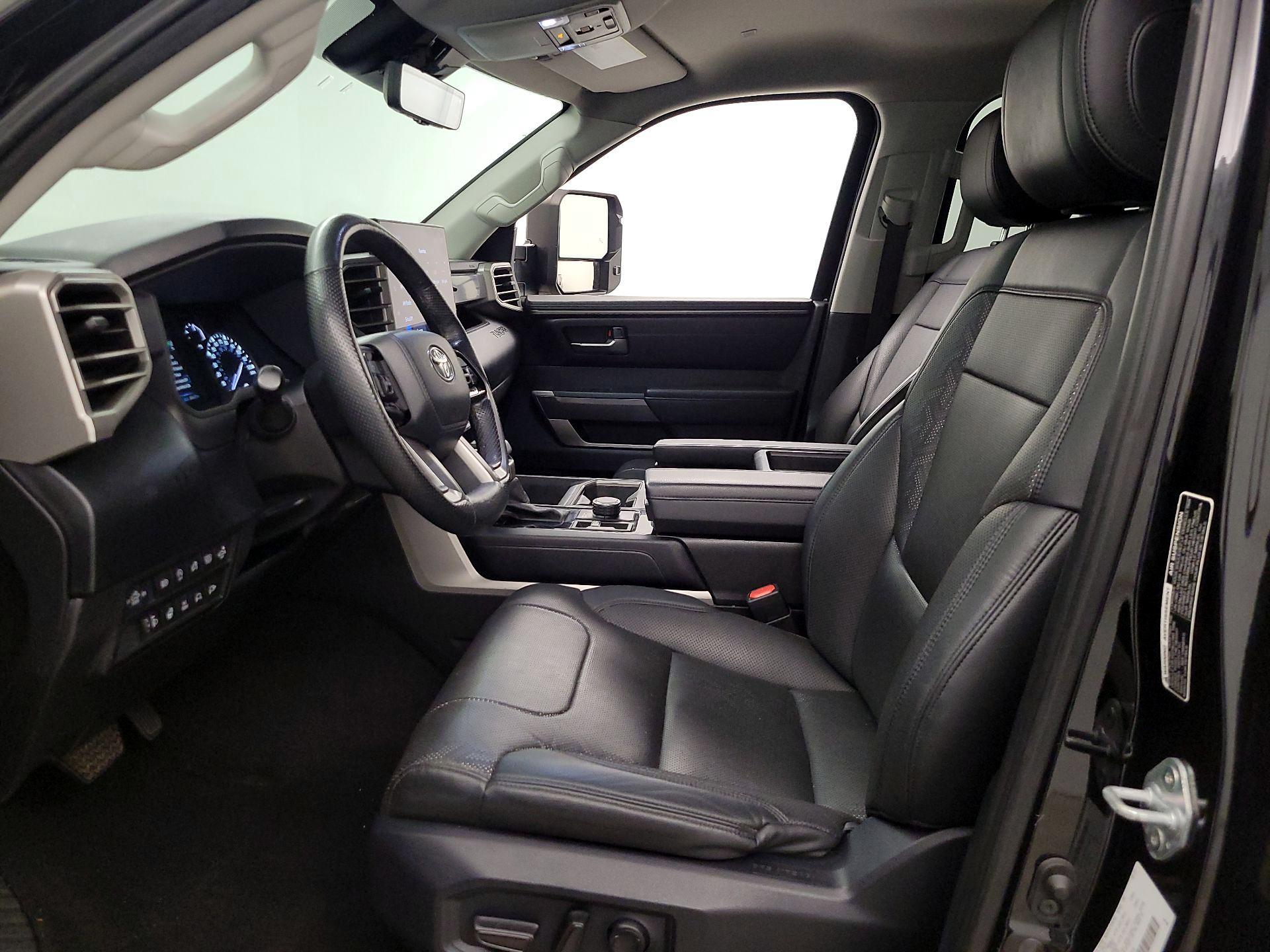 Thumbnail: 2022 Toyota Tundra - 11